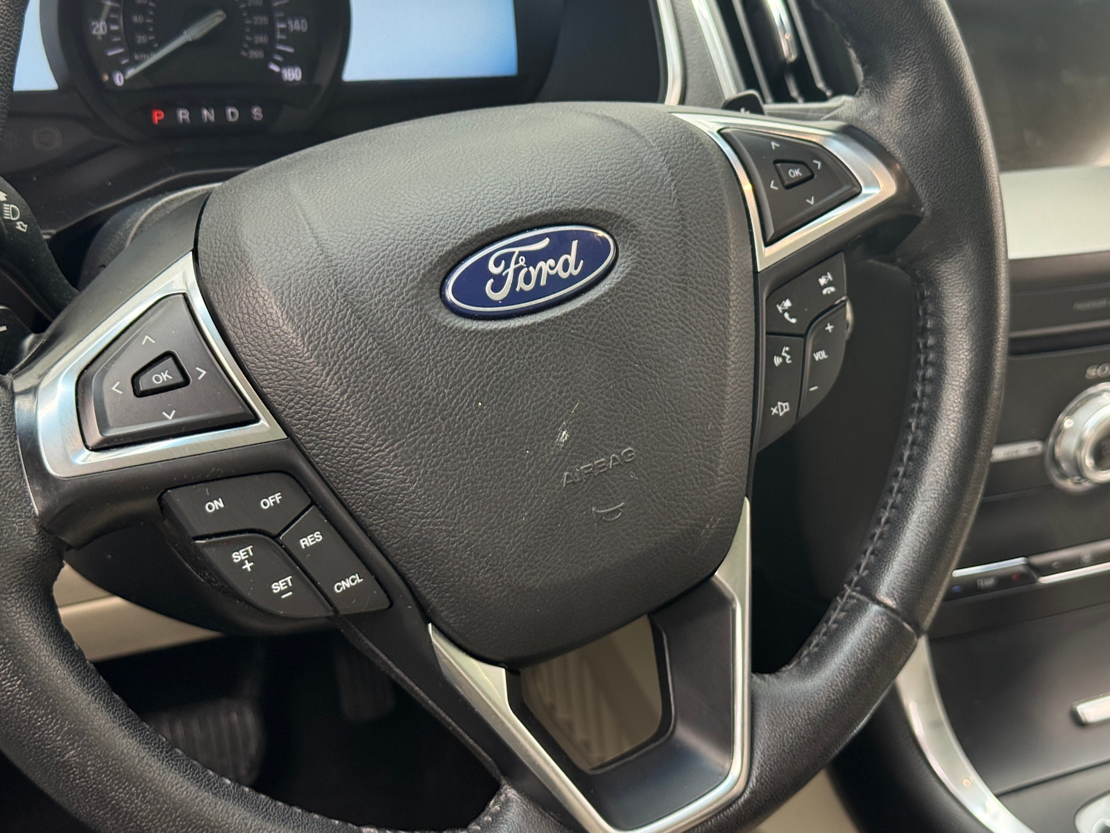 Thumbnail: 2018 Ford Edge - 4