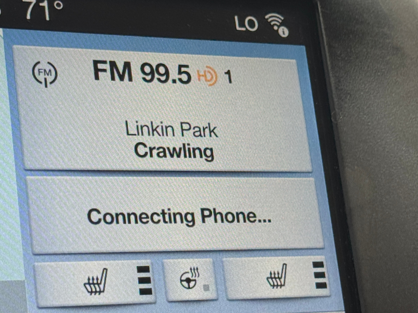 Thumbnail: 2018 Ford Edge - 3