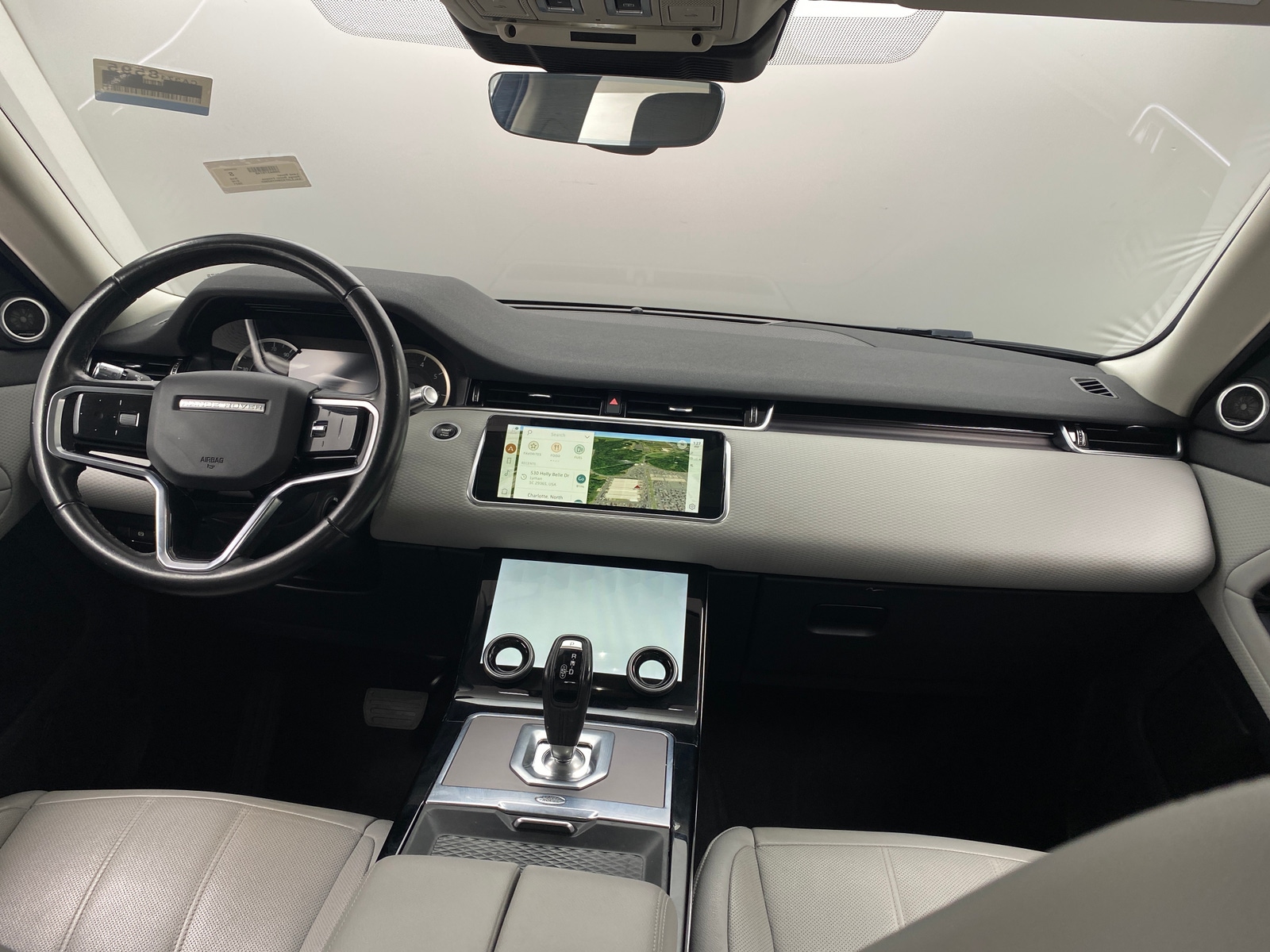 Thumbnail: 2021 Land Rover Range Rover Evoque - 2