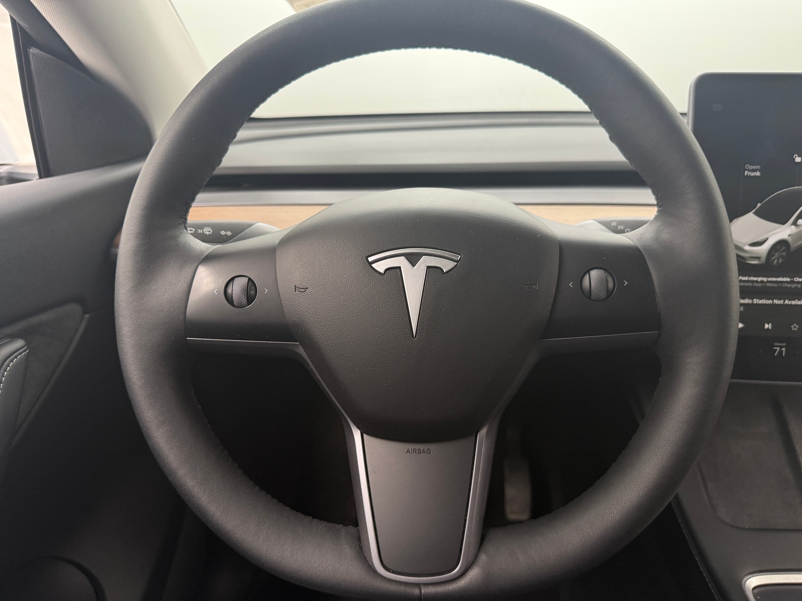 Thumbnail: 2022 Tesla Model Y - 4