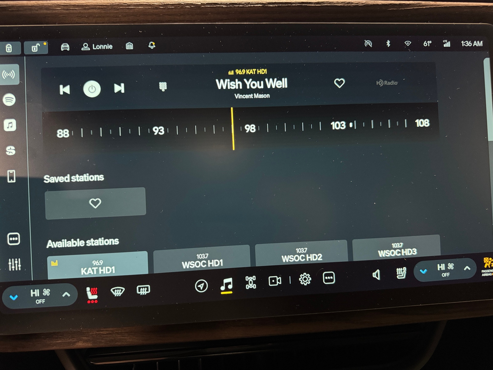 Thumbnail: 2023 Rivian R1S - 3