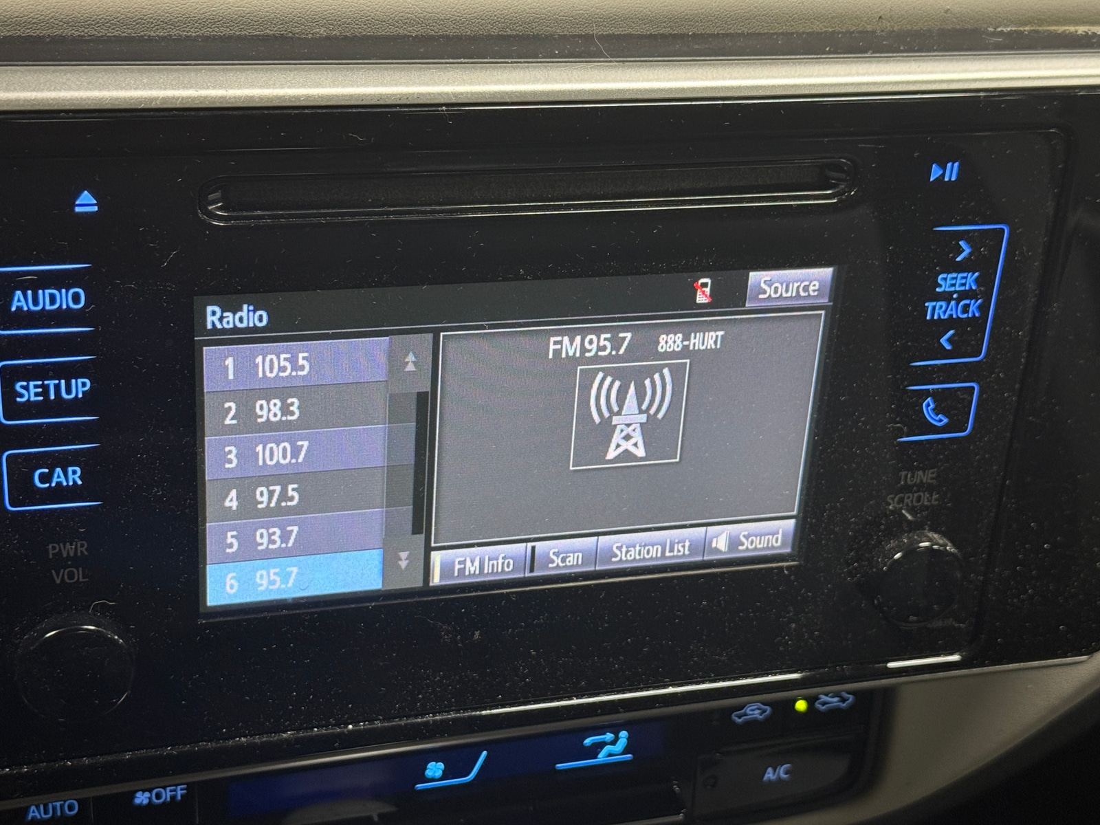 Thumbnail: 2017 Toyota Corolla - 4