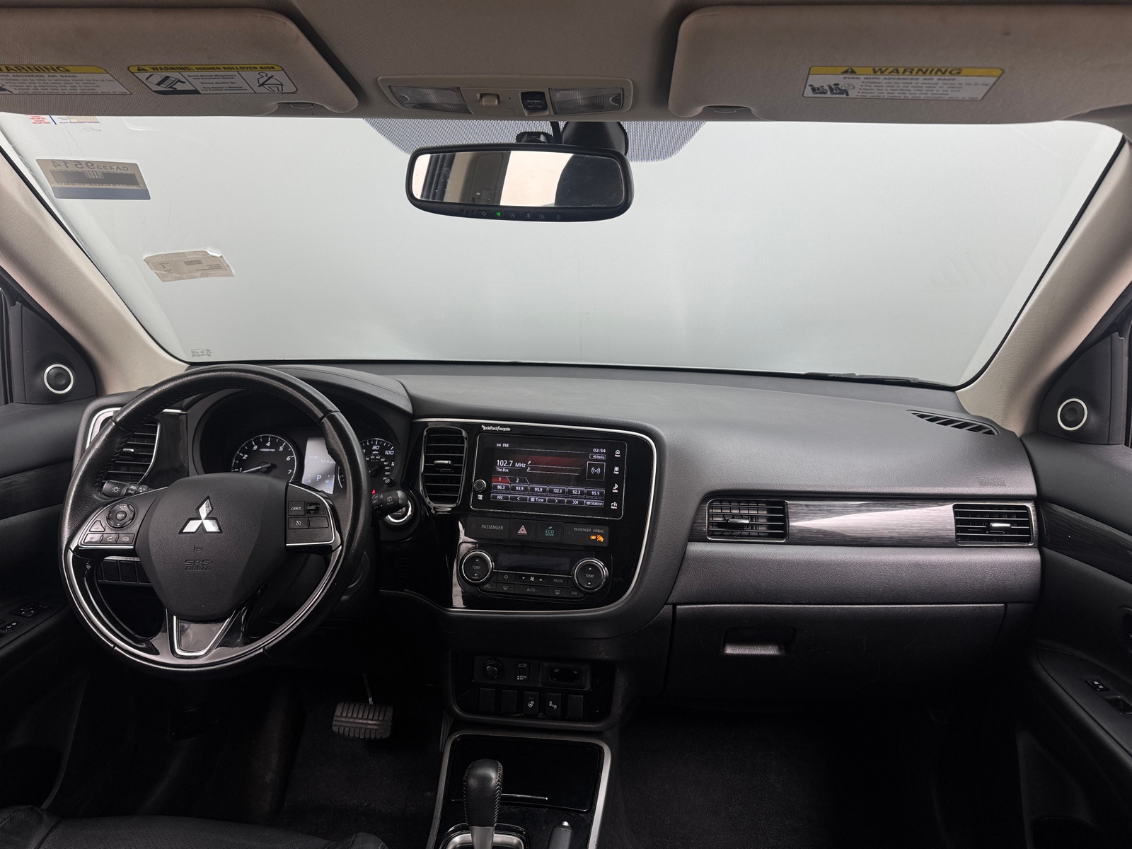 Thumbnail: 2018 Mitsubishi Outlander - 2