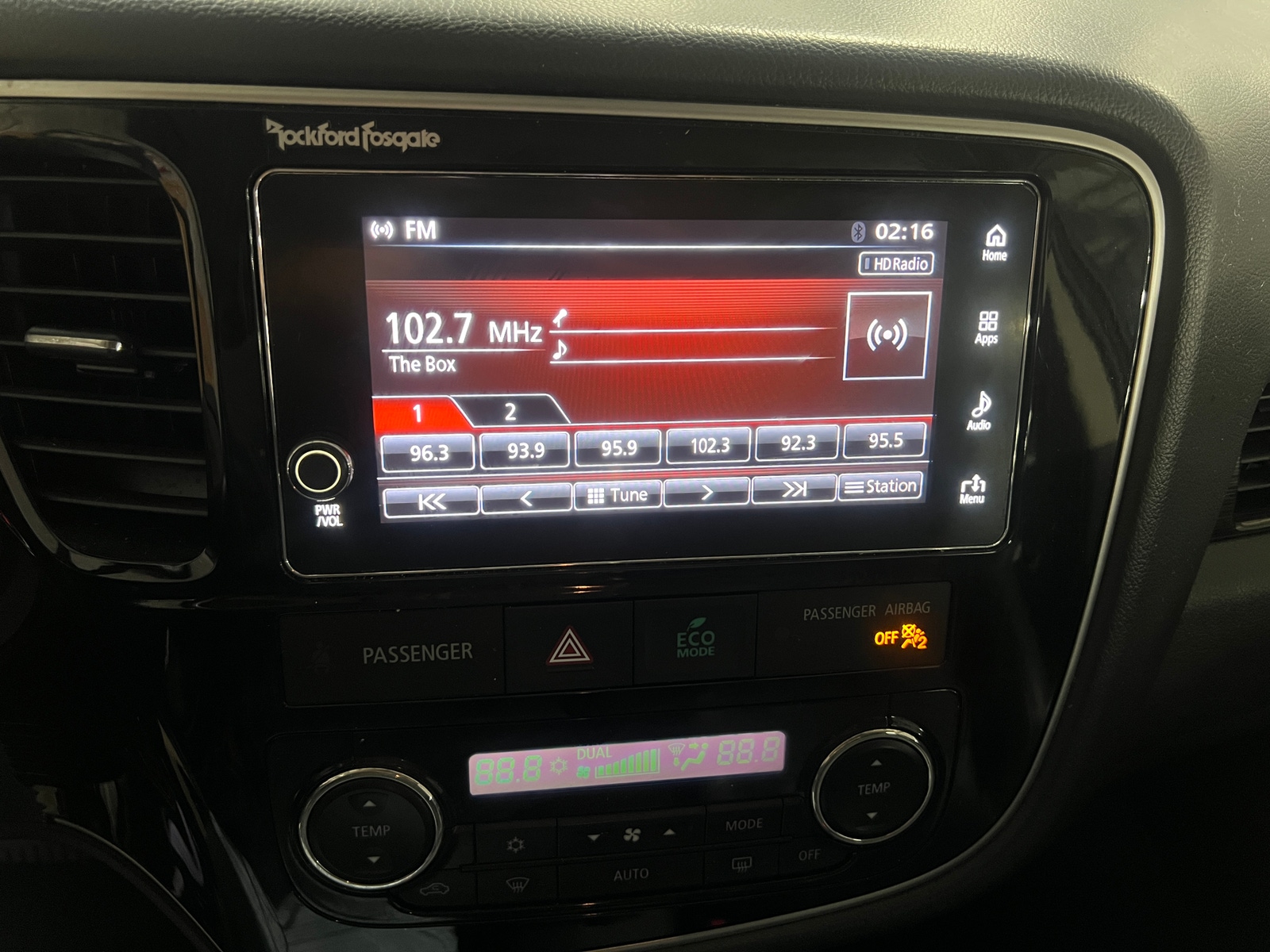 Thumbnail: 2018 Mitsubishi Outlander - 3