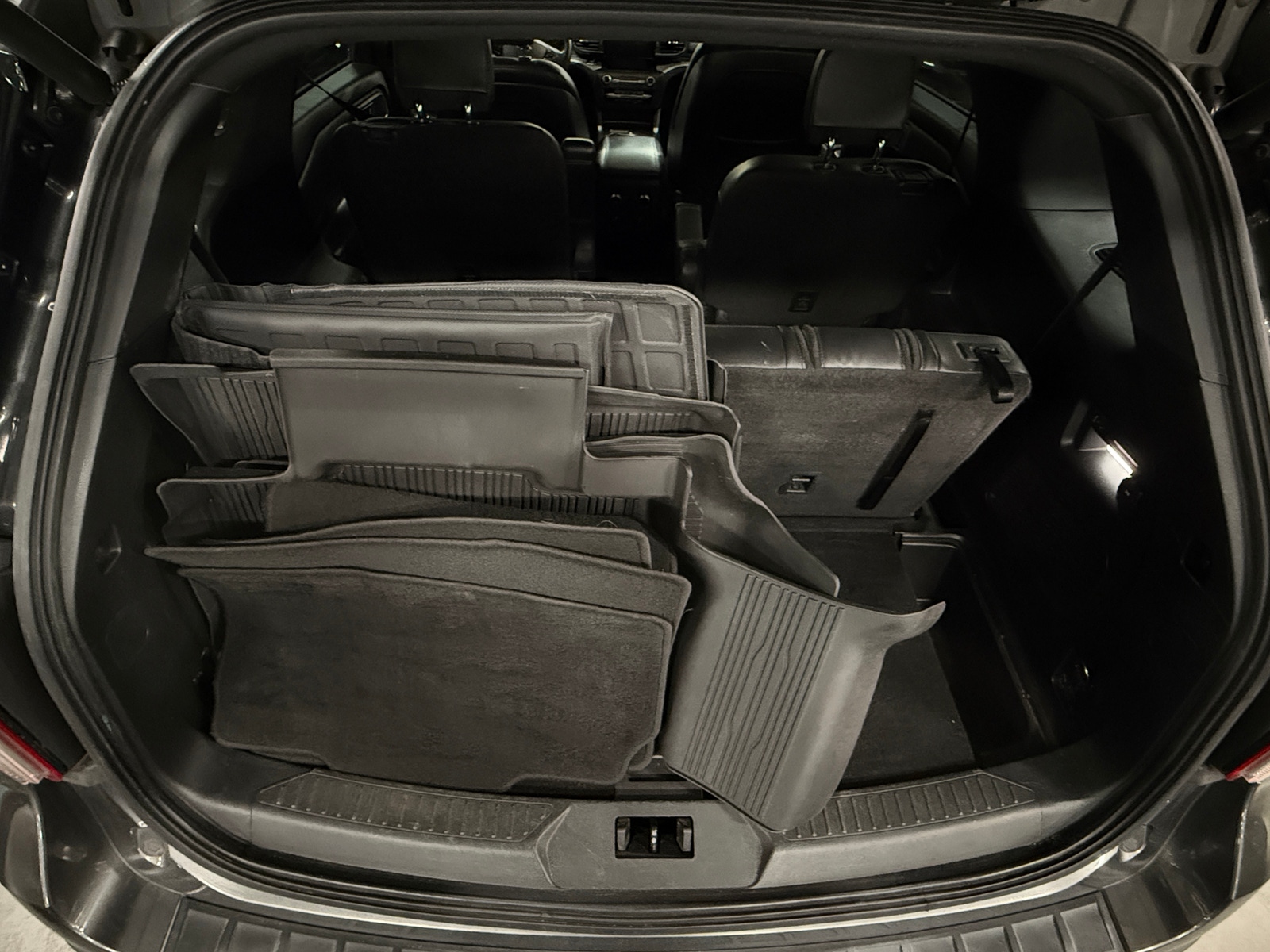 Thumbnail: 2020 Ford Explorer - 7