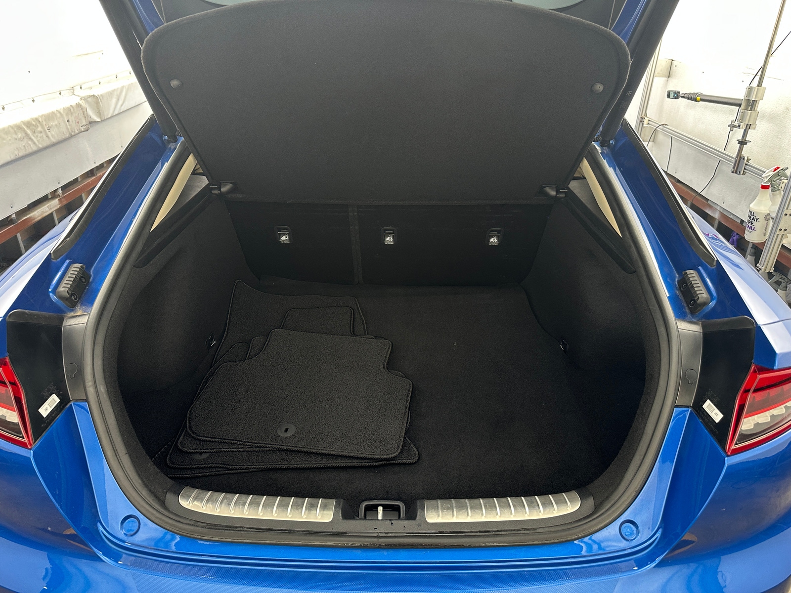 Thumbnail: 2022 Kia Stinger - 6