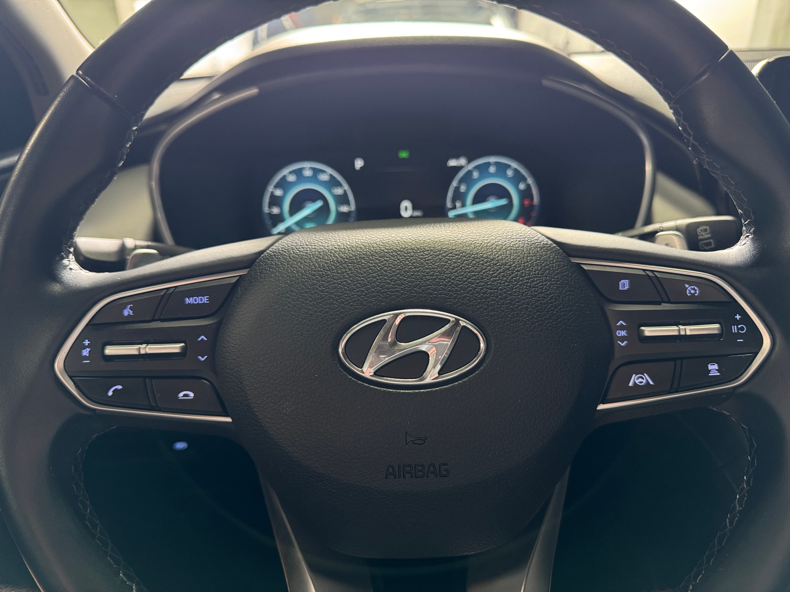 Thumbnail: 2022 Hyundai Santa Fe - 4