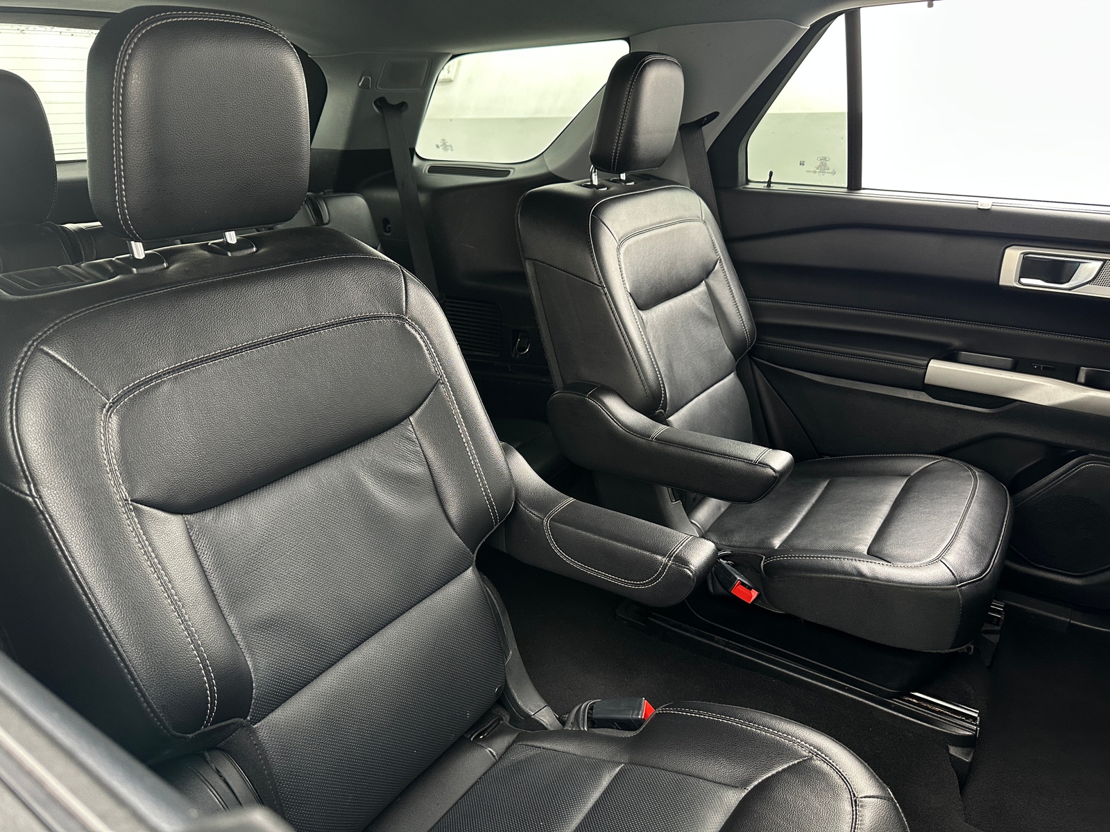 Thumbnail: 2022 Ford Explorer - 5