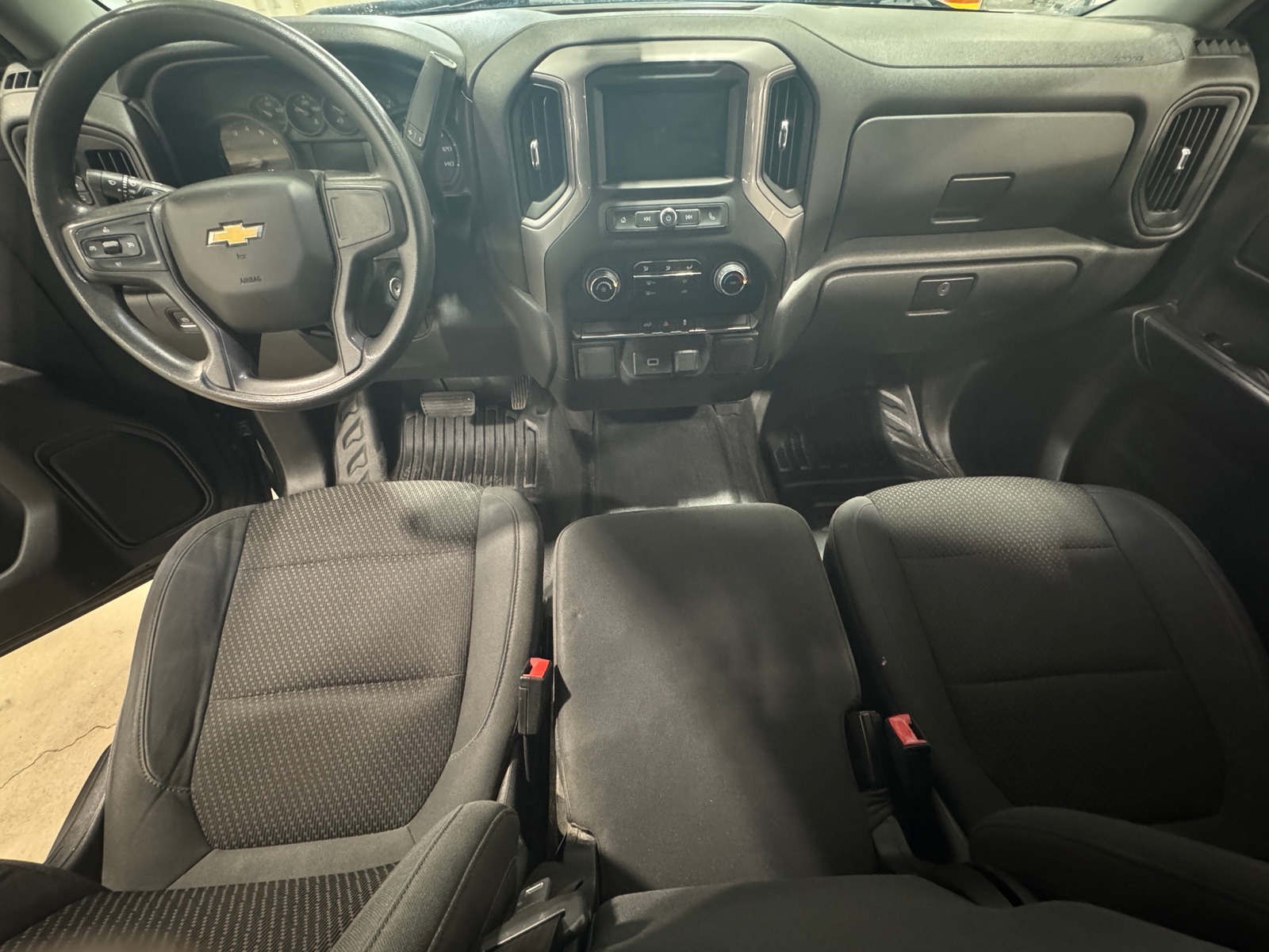 Thumbnail: 2019 Chevrolet Silverado 1500 - 3