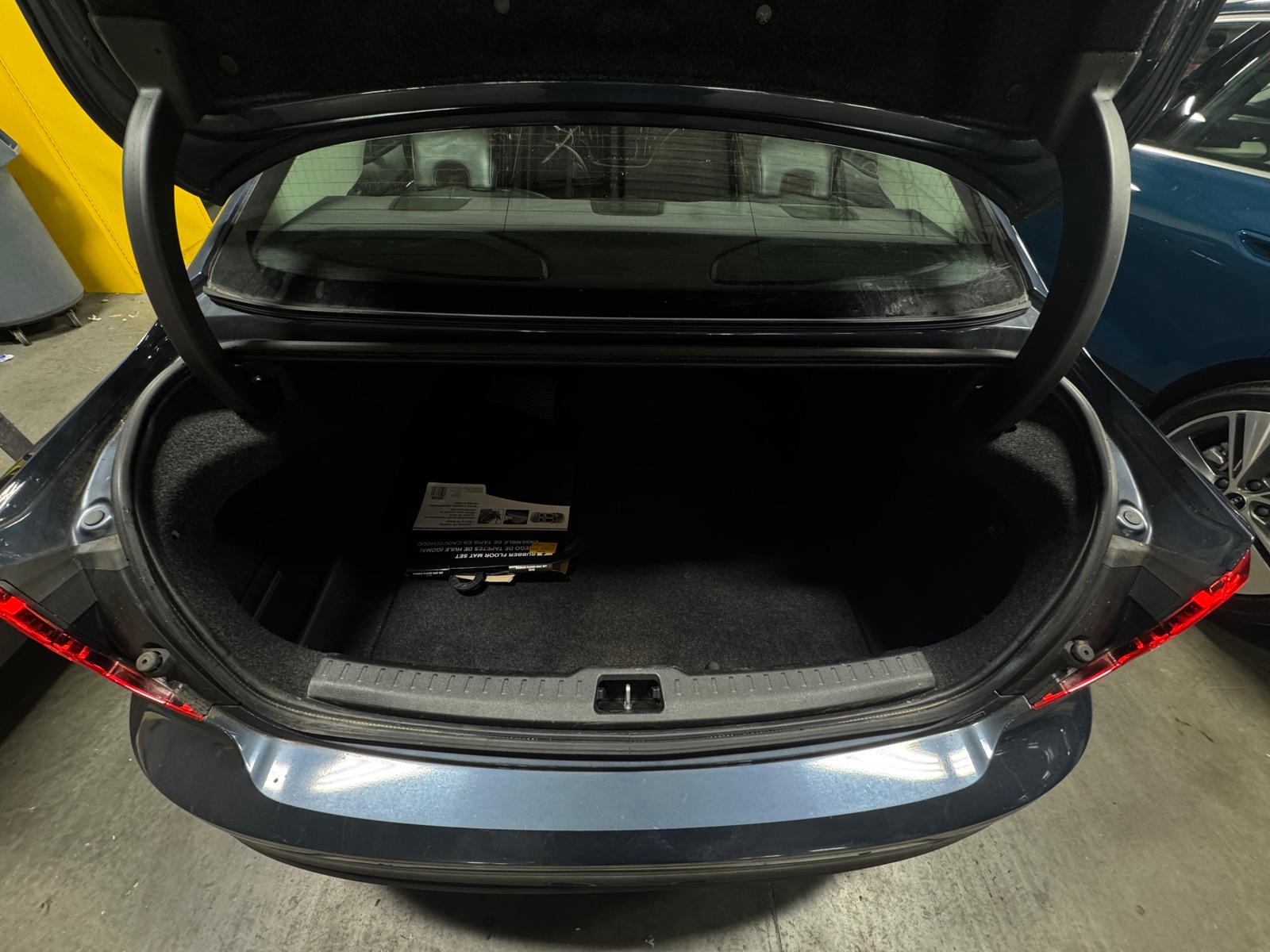 Thumbnail: 2019 Volvo S60 - 6