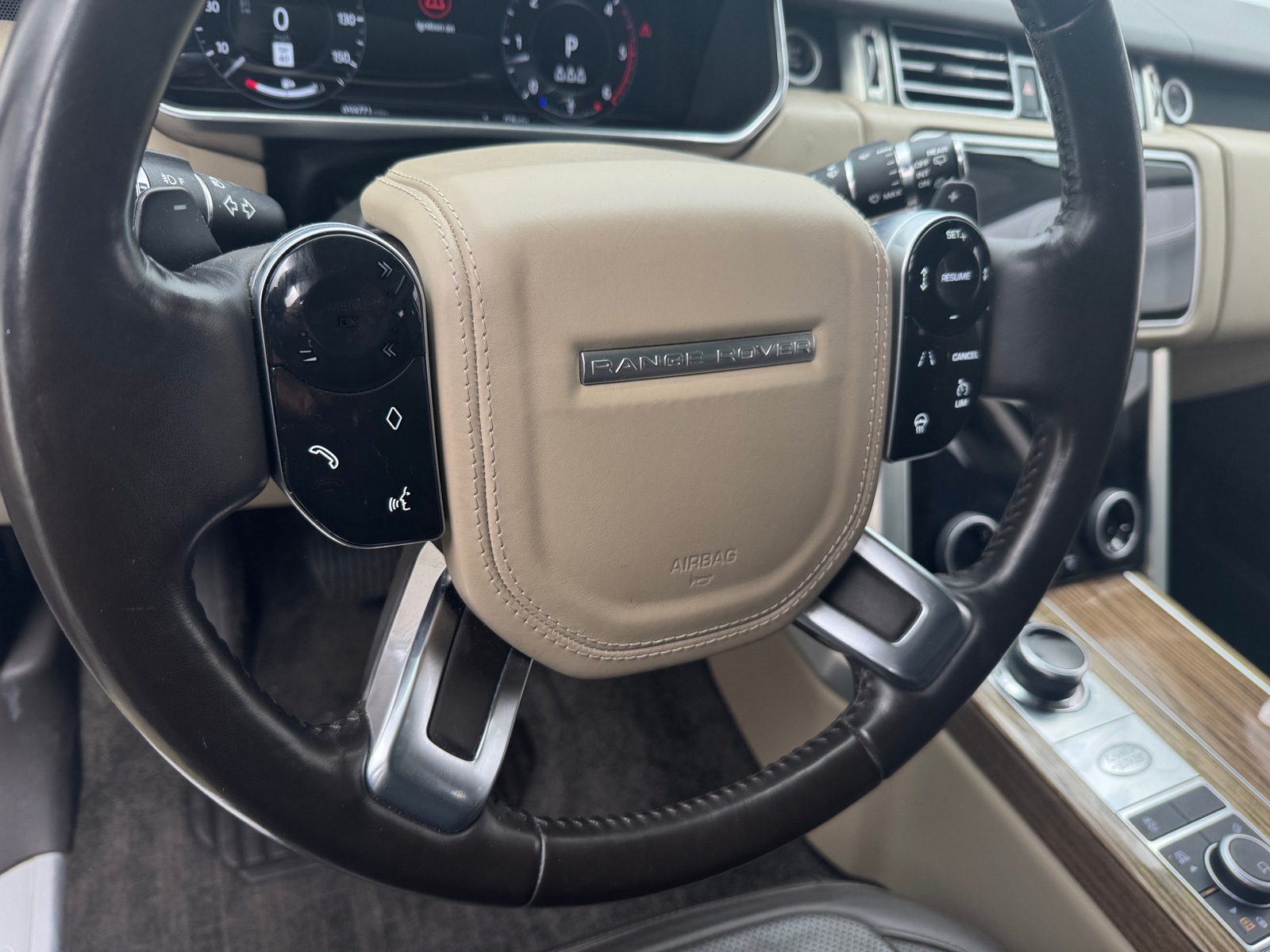 Thumbnail: 2018 Land Rover Range Rover - 4