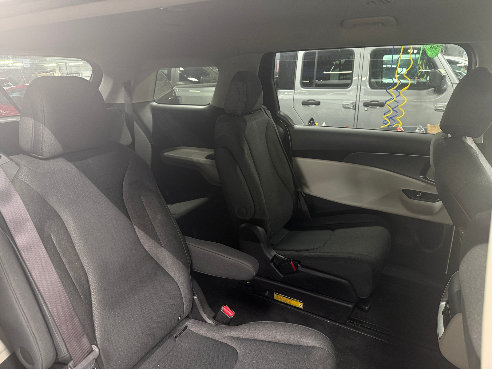 Thumbnail: 2022 Kia Carnival - 6