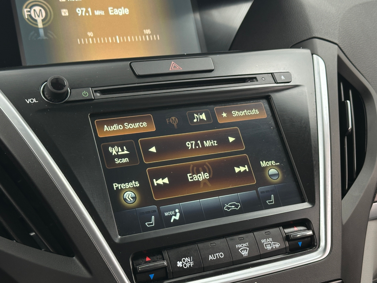 Thumbnail: 2016 Acura MDX - 4