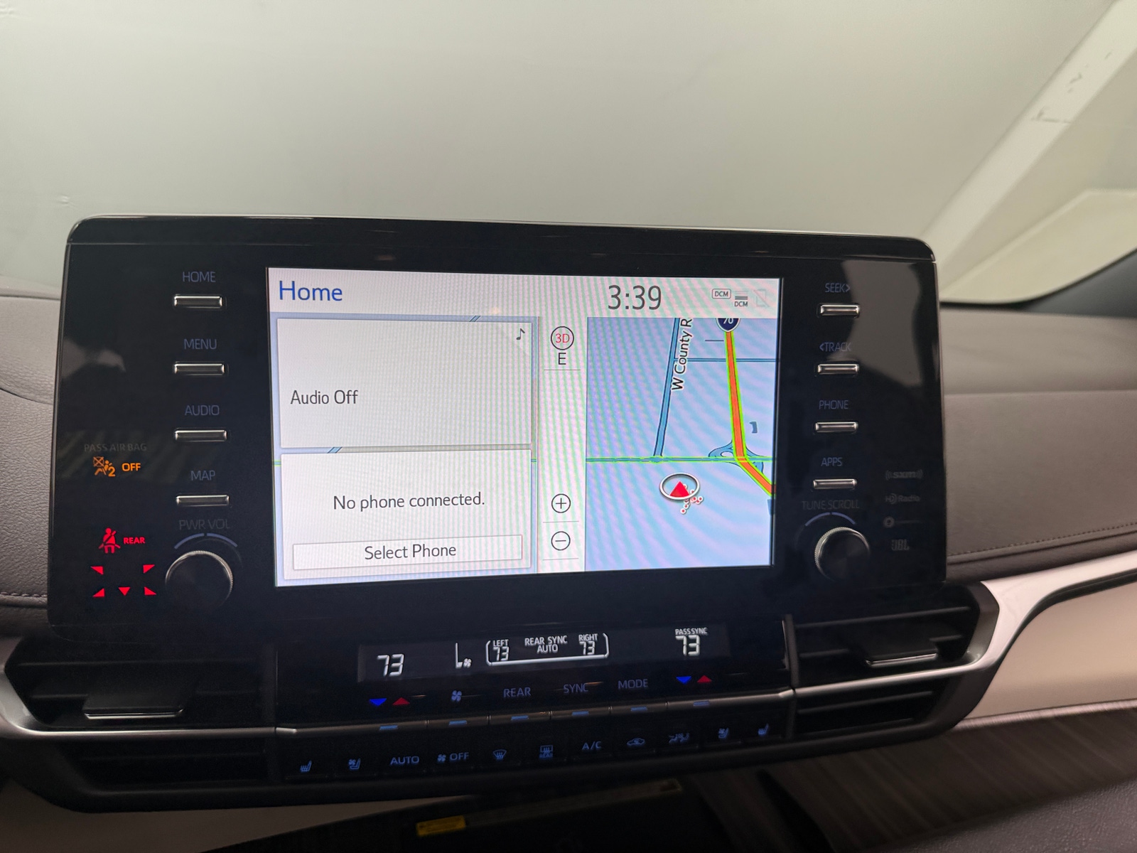 Thumbnail: 2023 Toyota Sienna - 3