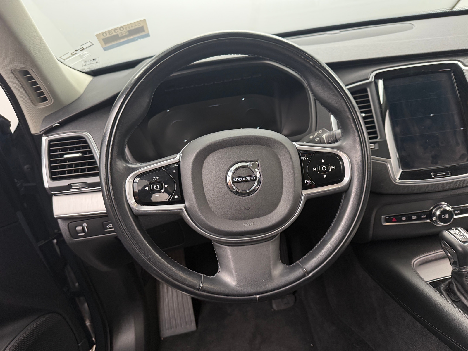 Thumbnail: 2022 Volvo XC90 - 4