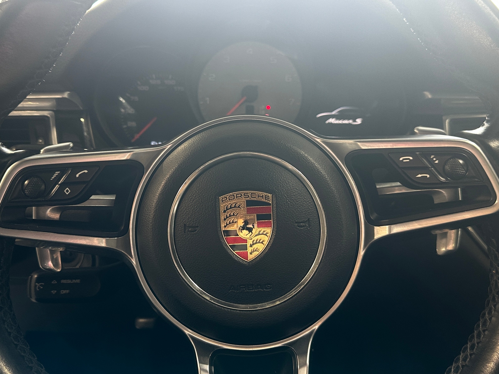 Thumbnail: 2017 Porsche Macan - 4