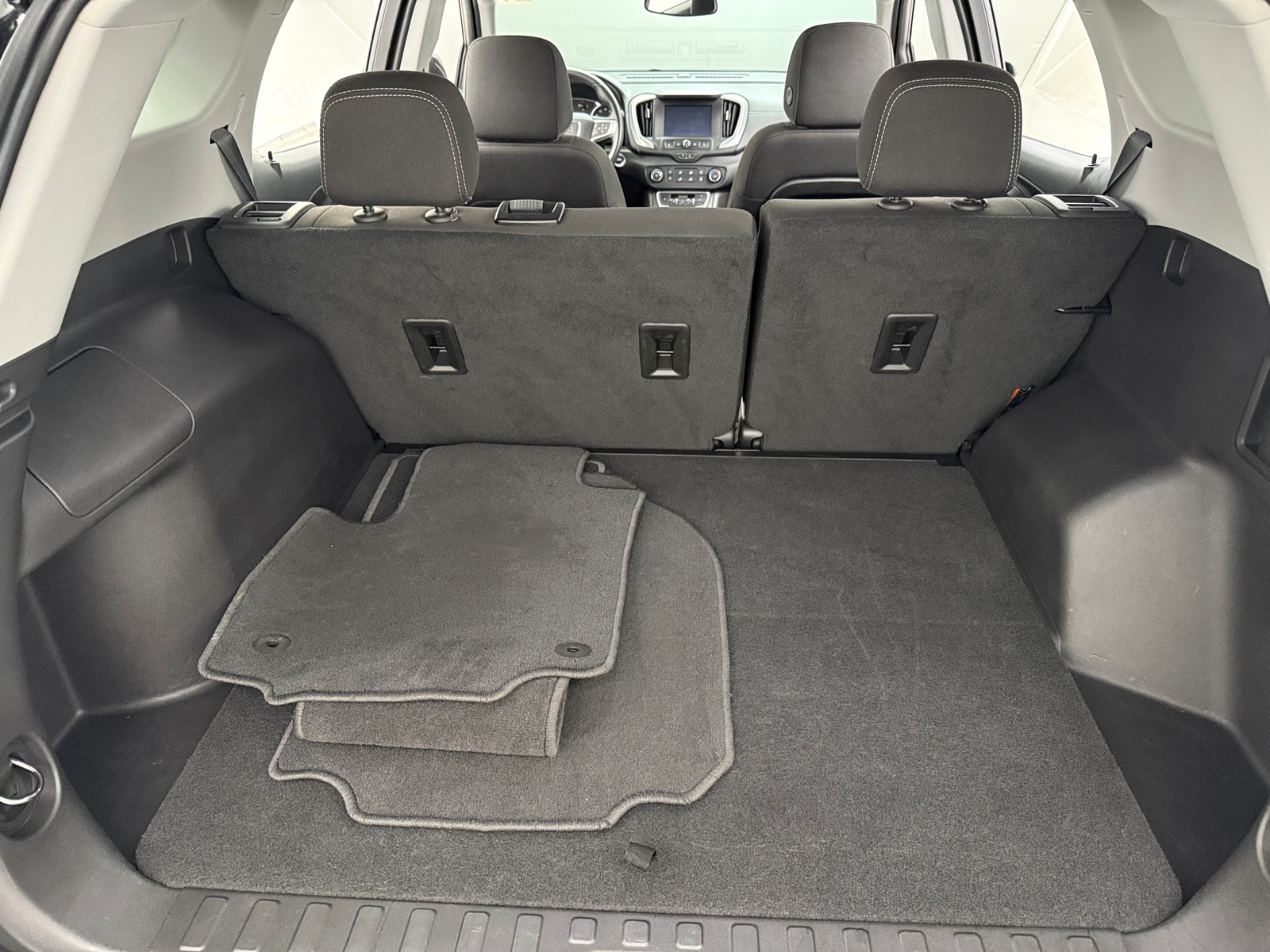 Thumbnail: 2024 GMC Terrain - 7