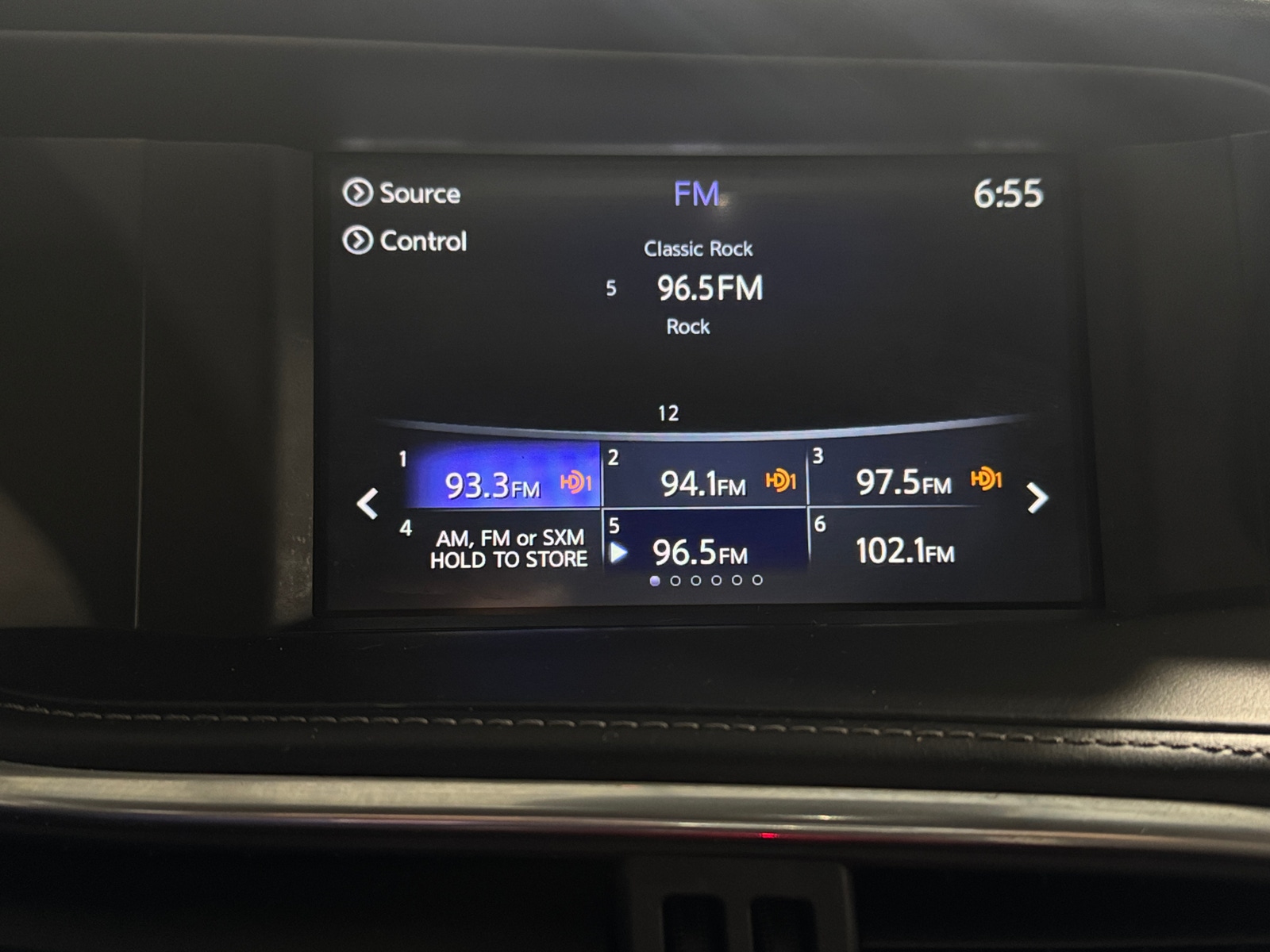 Thumbnail: 2017 INFINITI QX30 - 3