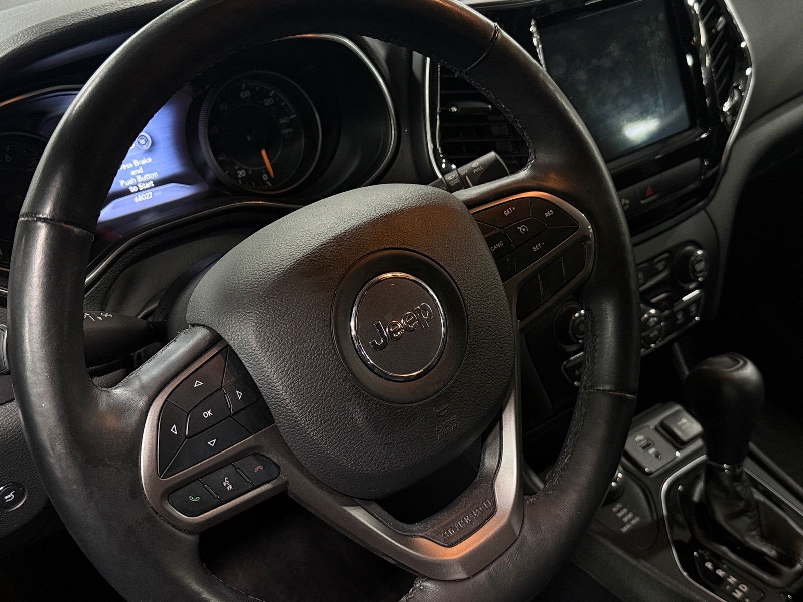 Thumbnail: 2019 Jeep Cherokee - 4