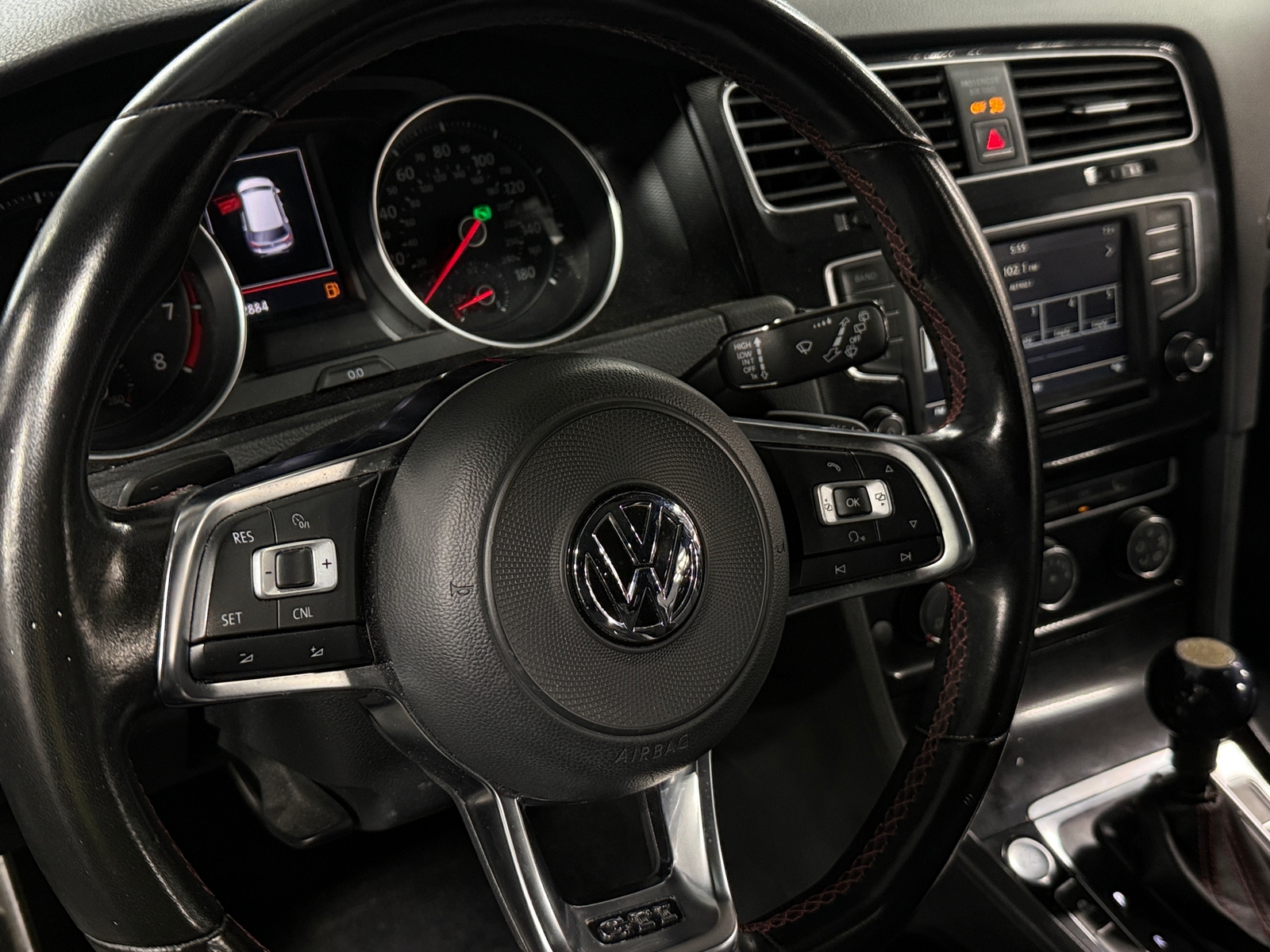 Thumbnail: 2017 Volkswagen Golf - 5