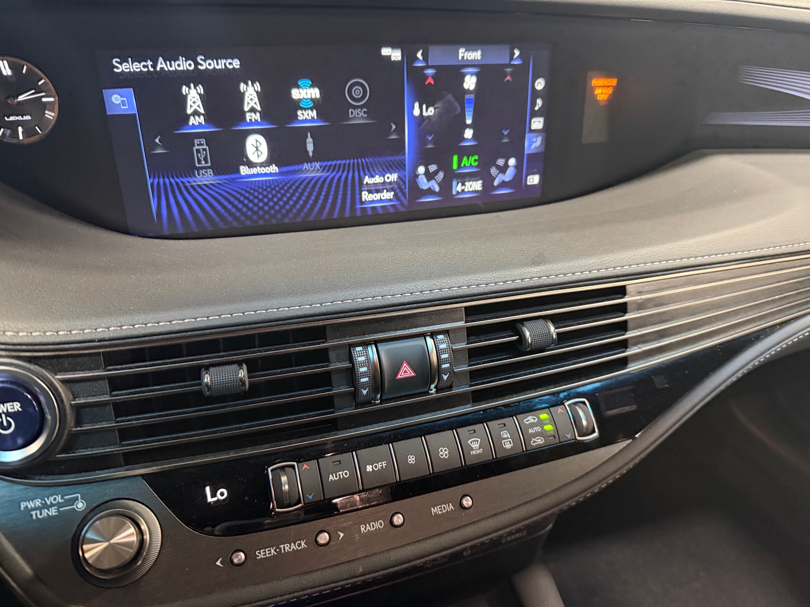 Thumbnail: 2020 Lexus LS - 3