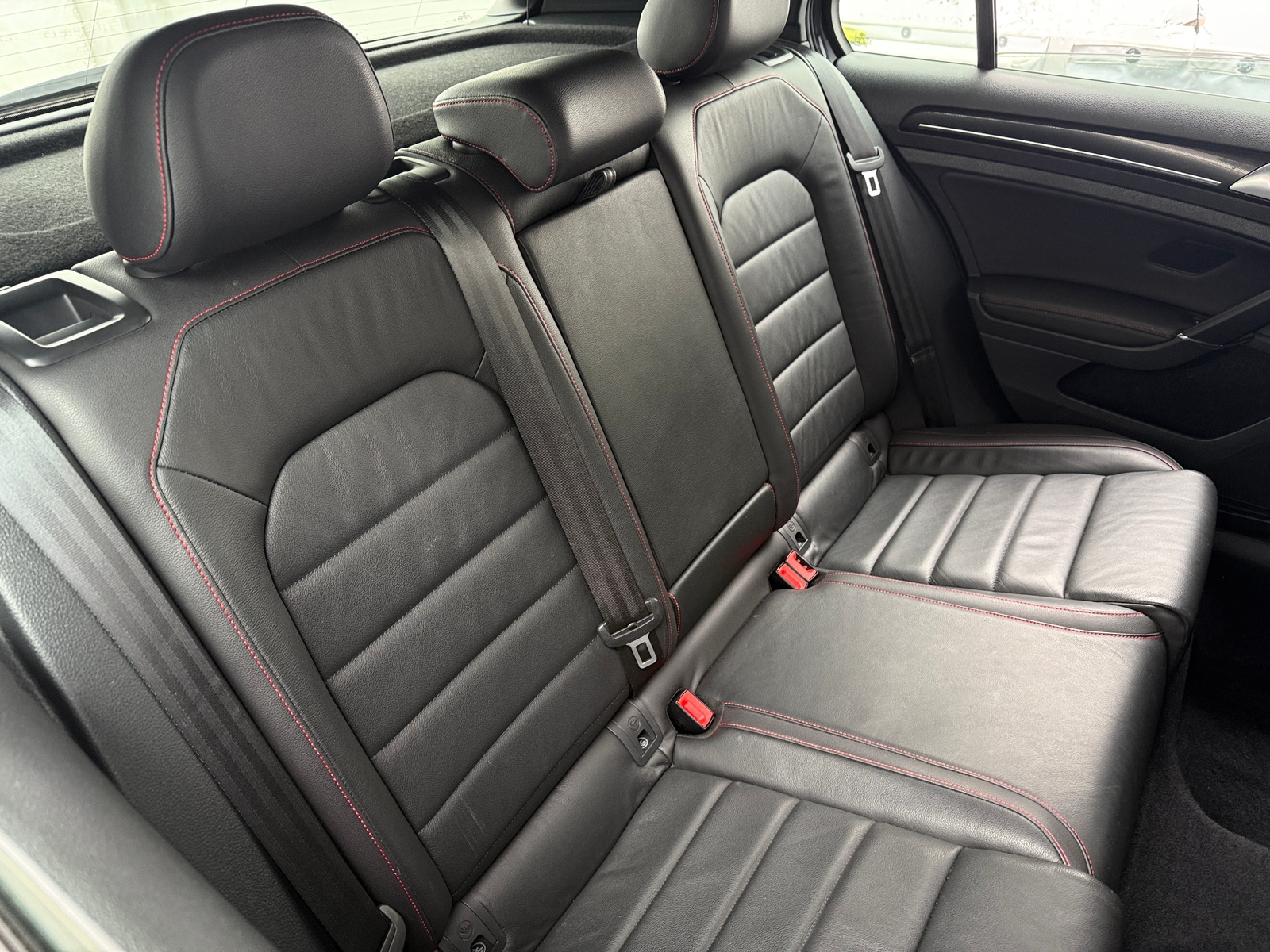 Thumbnail: 2015 Volkswagen Golf - 6