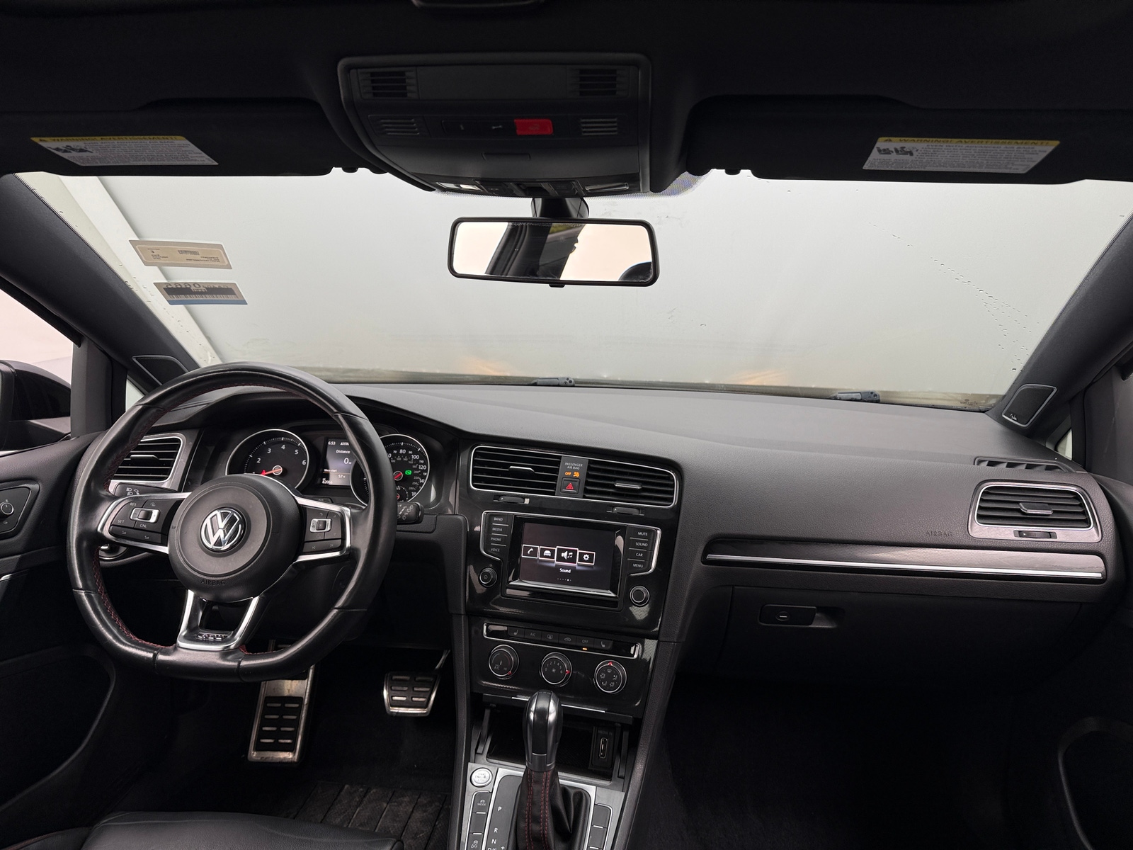 Thumbnail: 2015 Volkswagen Golf - 3