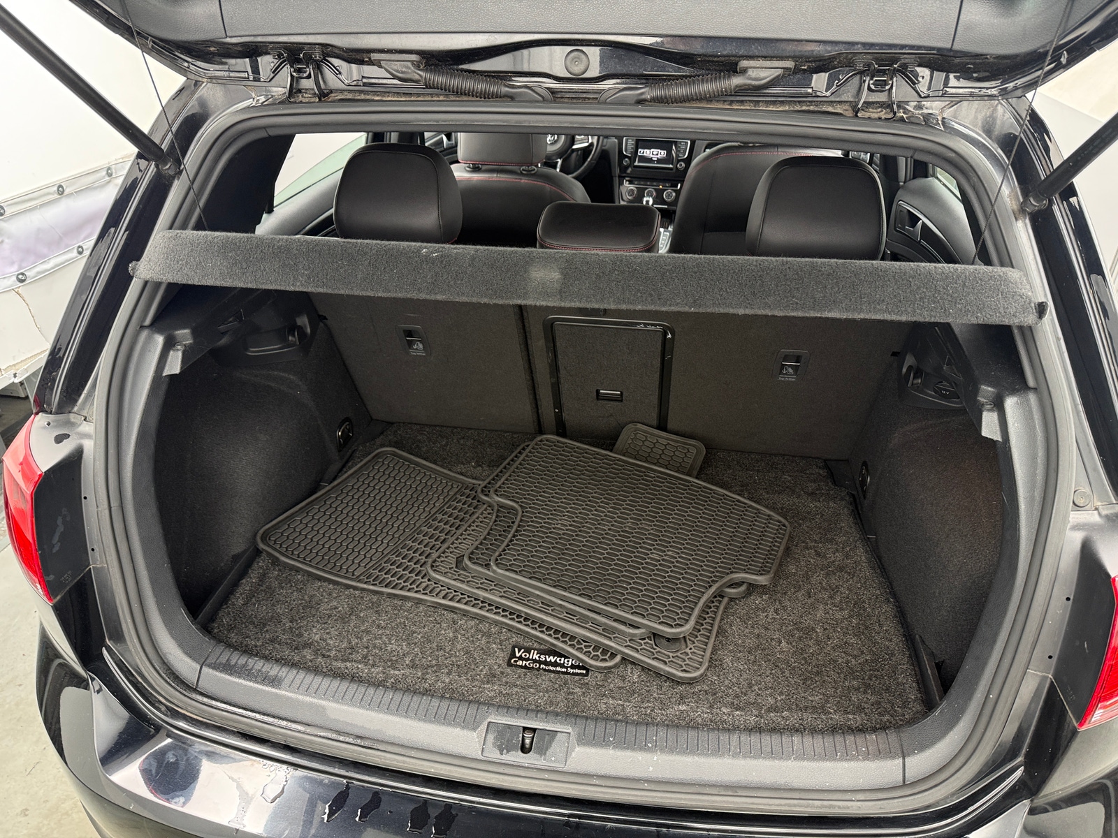 Thumbnail: 2015 Volkswagen Golf - 7