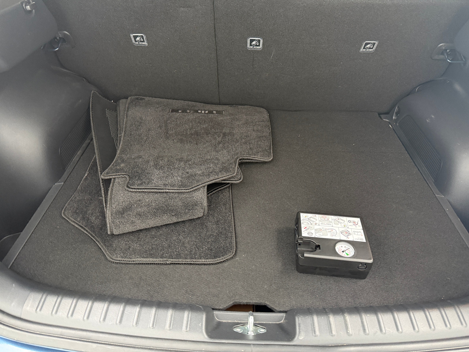 Thumbnail: 2025 Kia Niro - 6