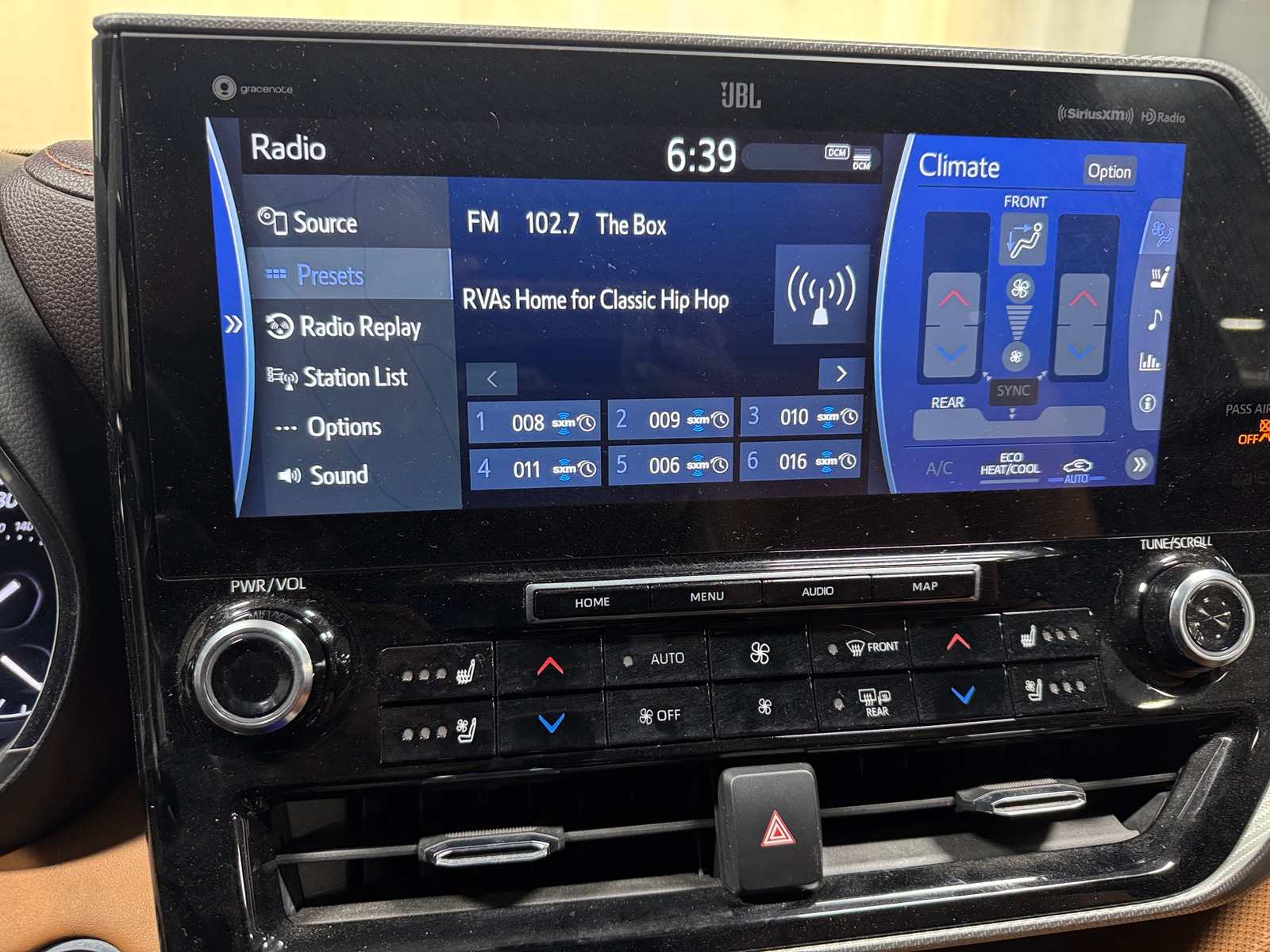 Thumbnail: 2021 Toyota Highlander - 3