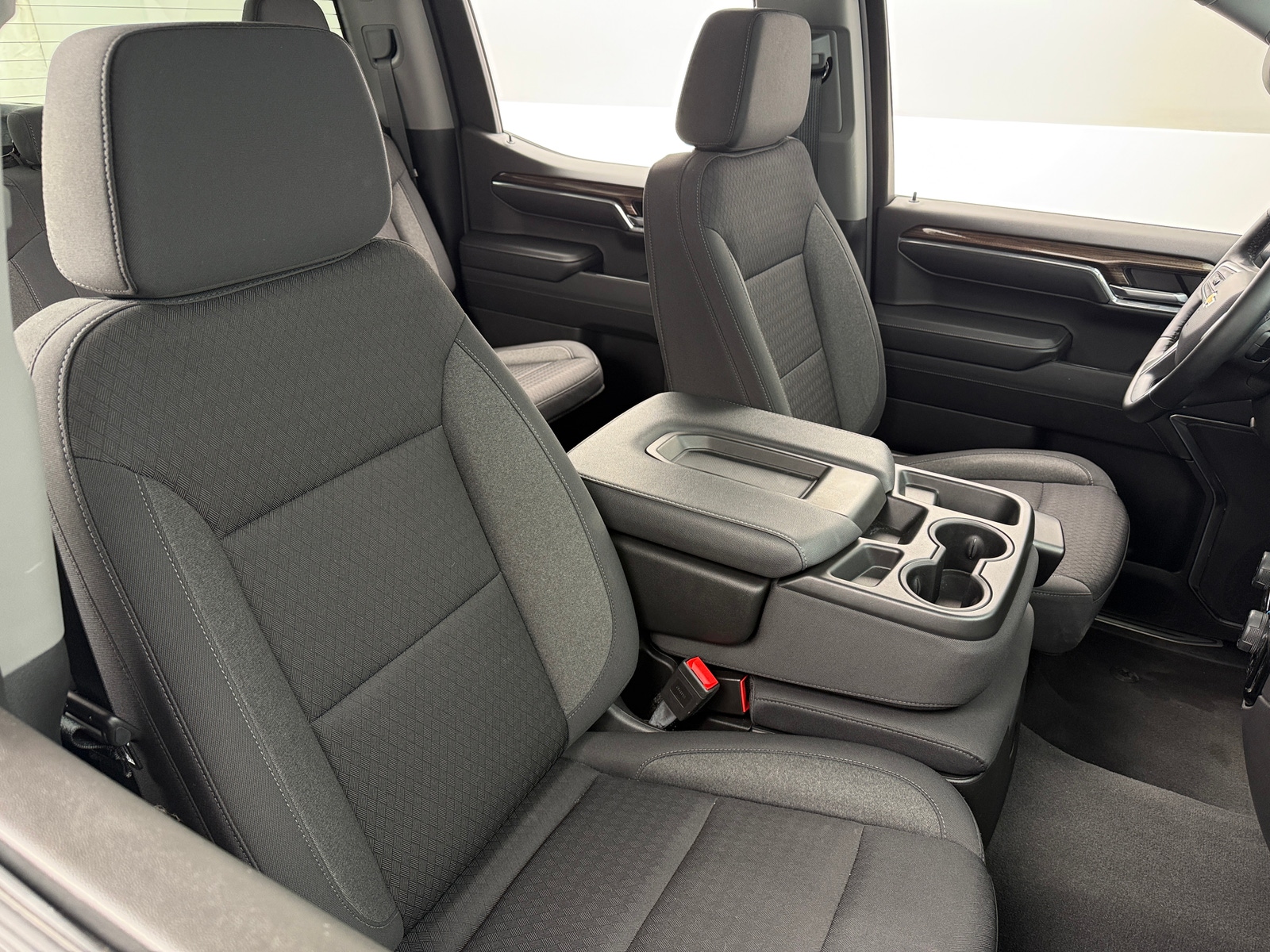 Thumbnail: 2024 Chevrolet Silverado 1500 - 2