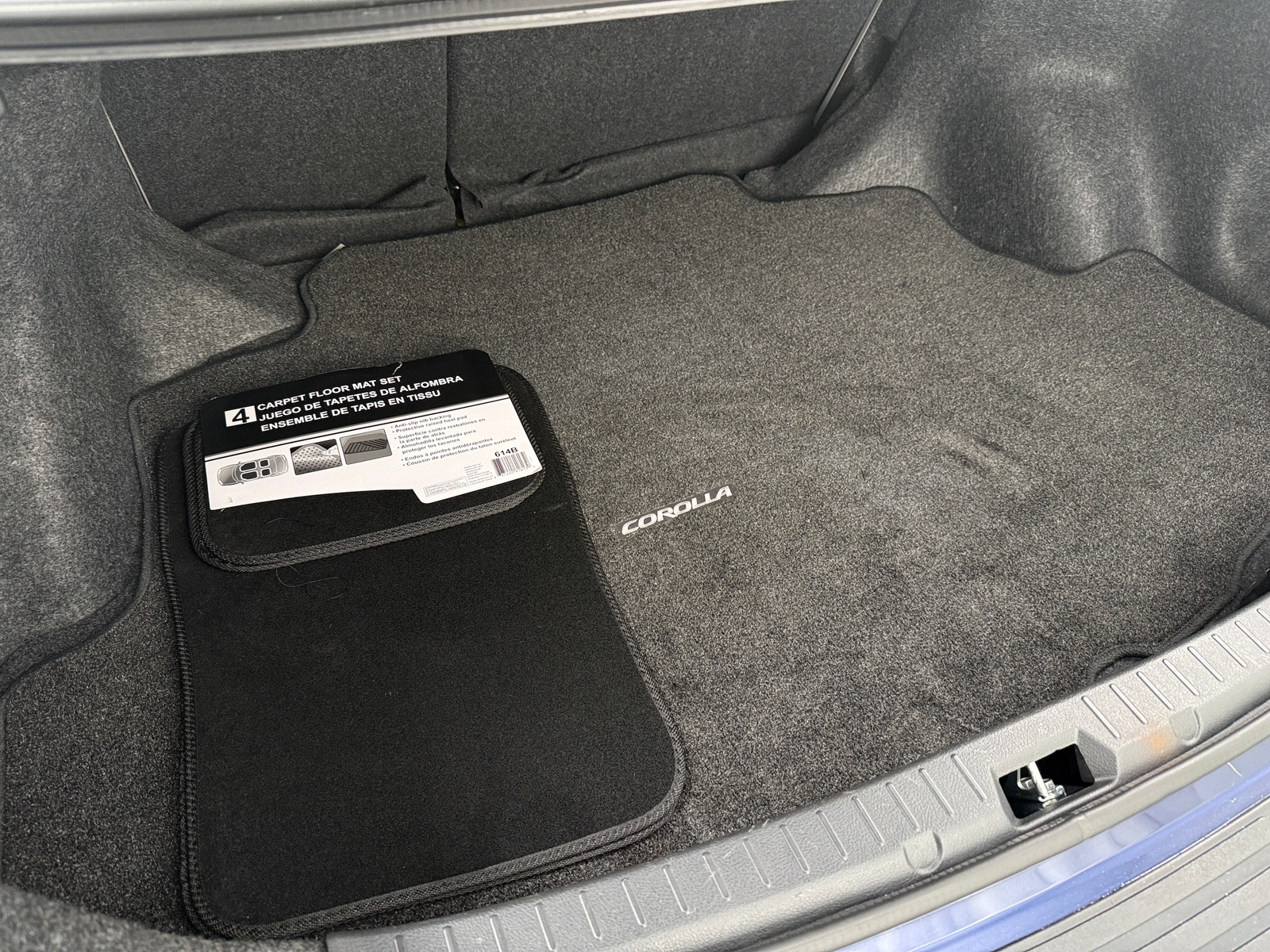 Thumbnail: 2013 Toyota Corolla - 7