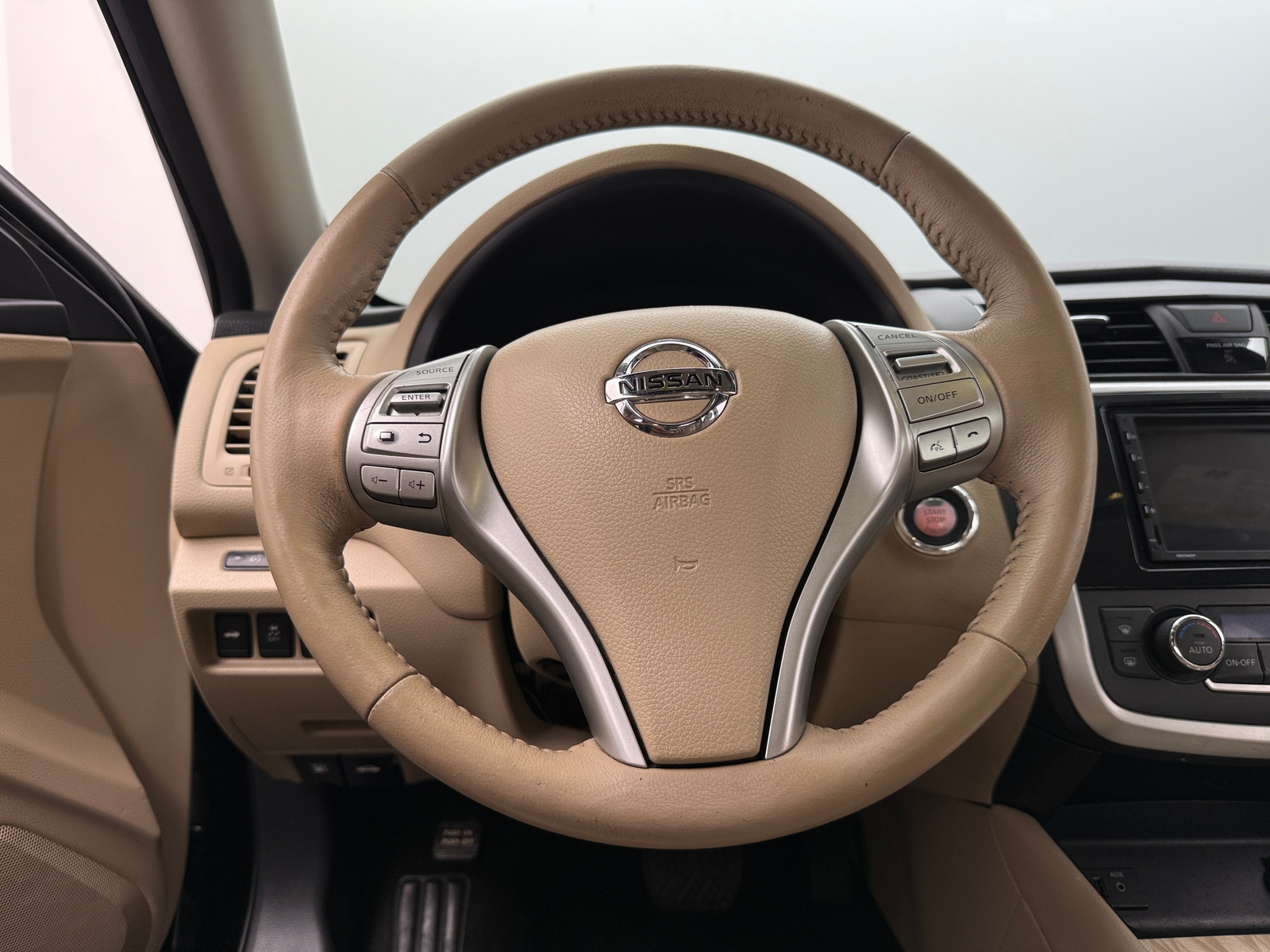 Thumbnail: 2016 Nissan Altima - 4