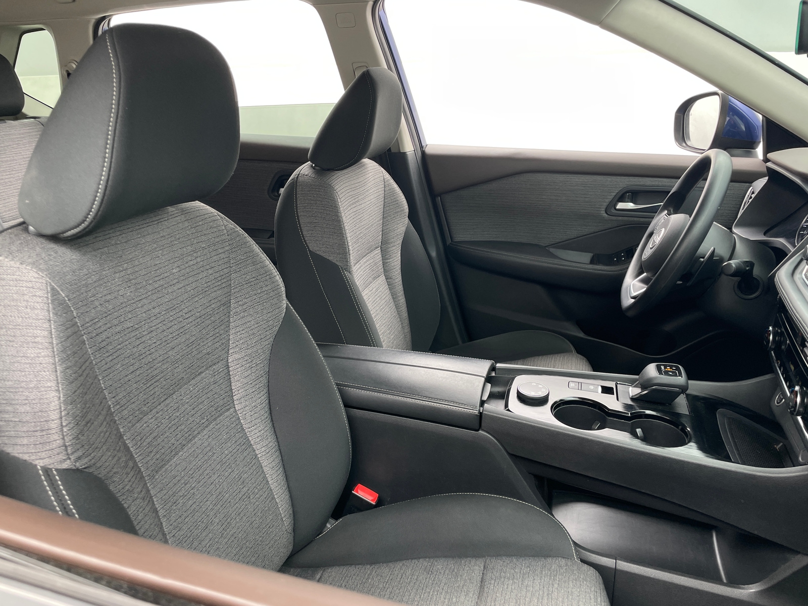 Thumbnail: 2022 Nissan Rogue - 2