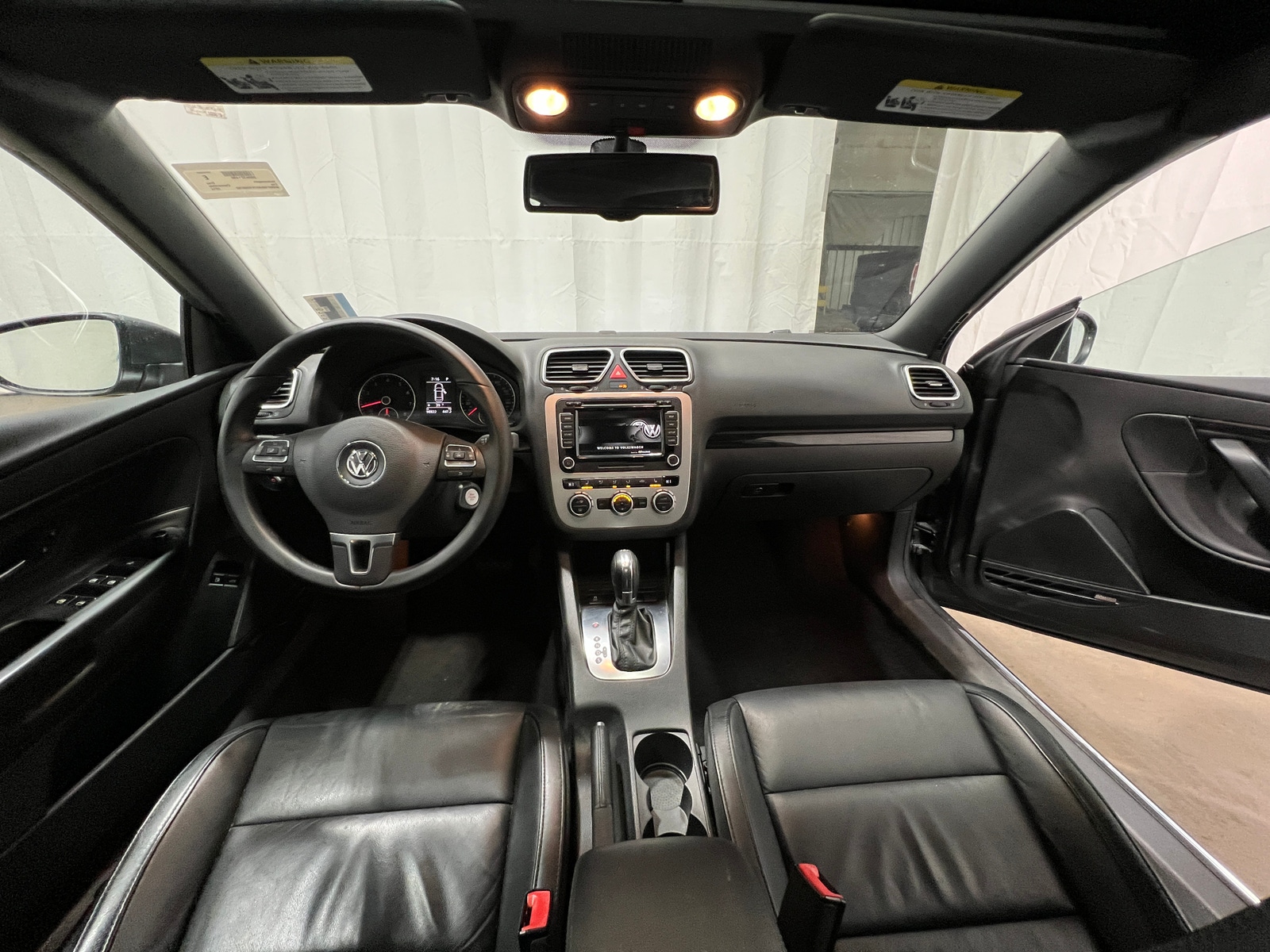 Thumbnail: 2014 Volkswagen Eos - 2