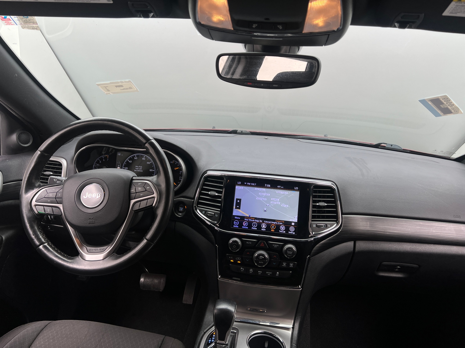 Thumbnail: 2020 Jeep Grand Cherokee - 3