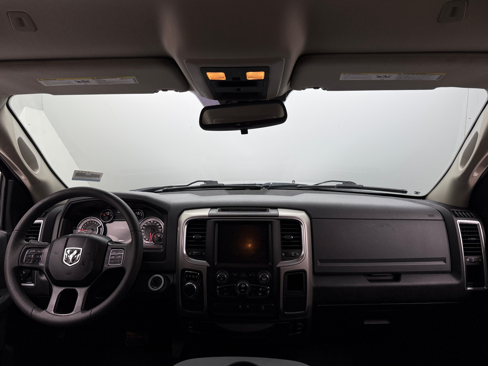 Thumbnail: 2019 RAM 1500 Classic - 3