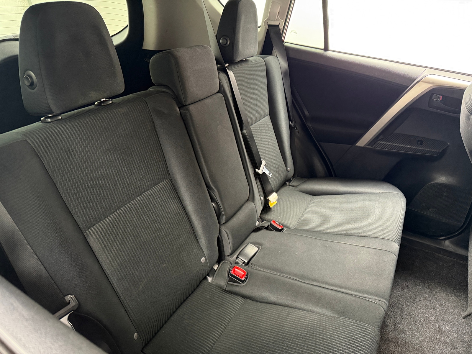 Thumbnail: 2015 Toyota RAV4 - 6