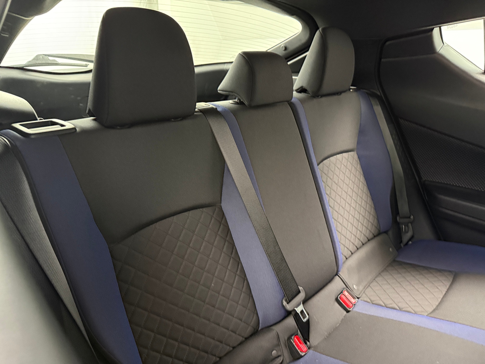 Thumbnail: 2021 Toyota C-HR - 6