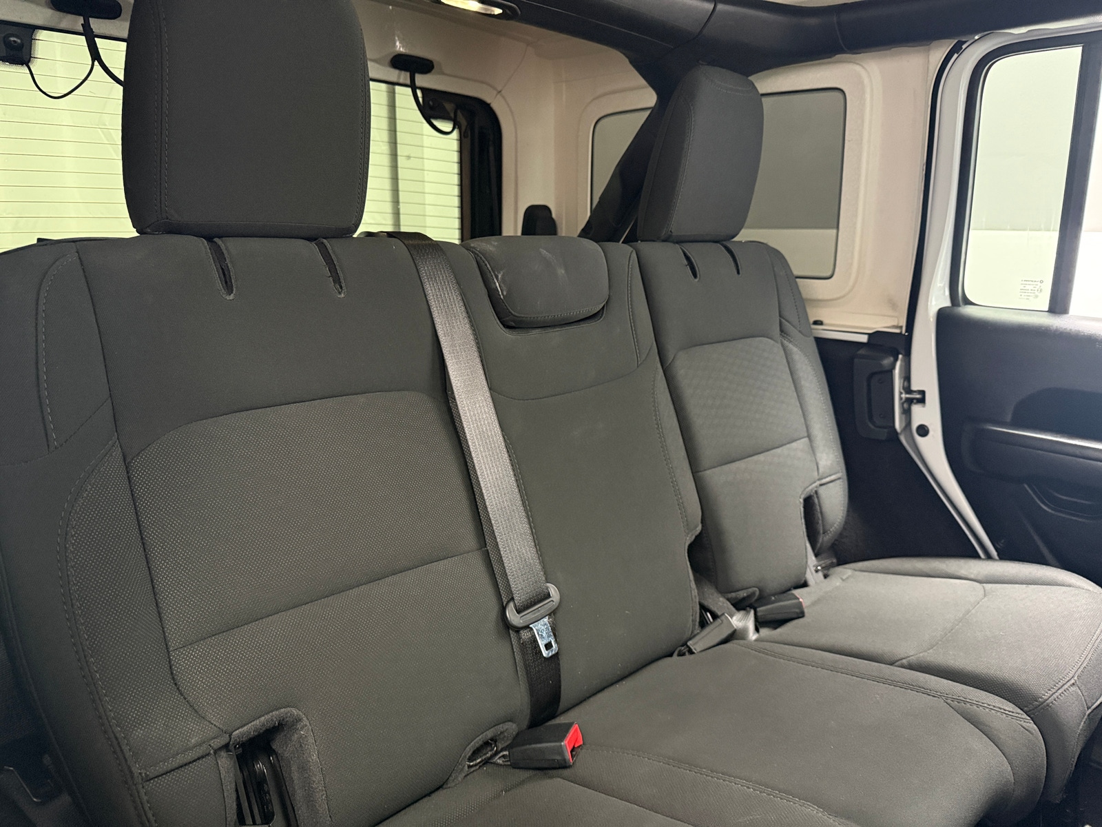 Thumbnail: 2021 Jeep Wrangler - 6