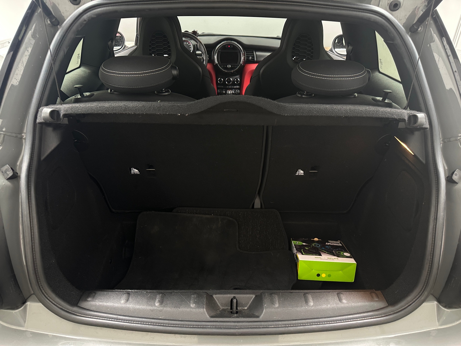 Thumbnail: 2017 MINI Cooper Hardtop - 6