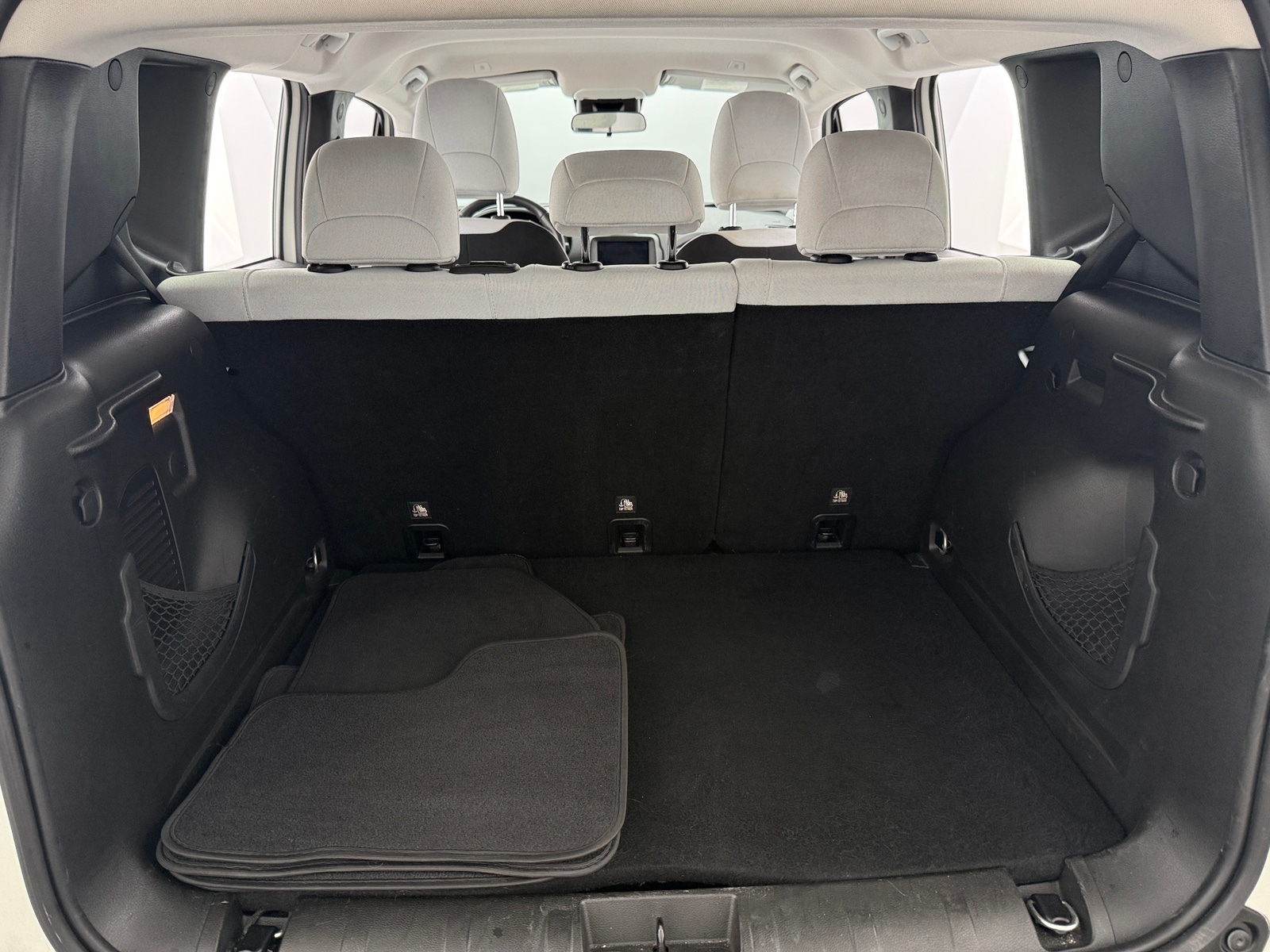 Thumbnail: 2020 Jeep Renegade - 7