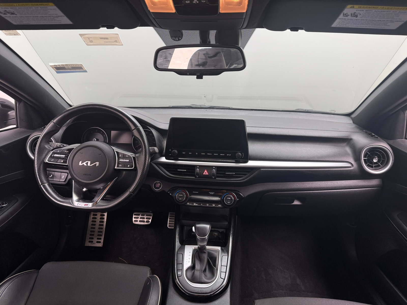 Thumbnail: 2022 Kia Forte - 3