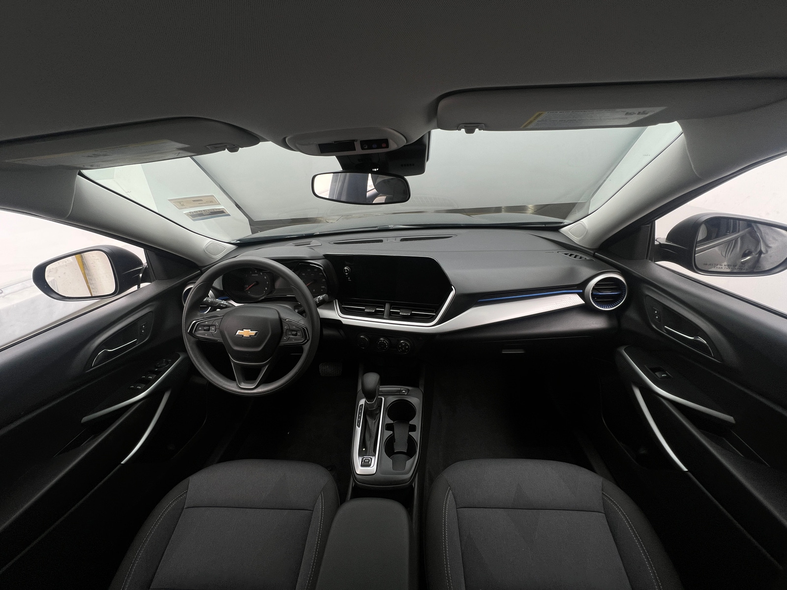 Thumbnail: 2025 Chevrolet Trax - 3