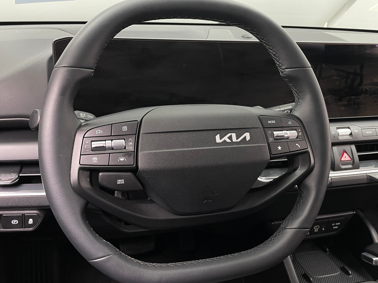 Thumbnail: 2025 Kia K4 - 5