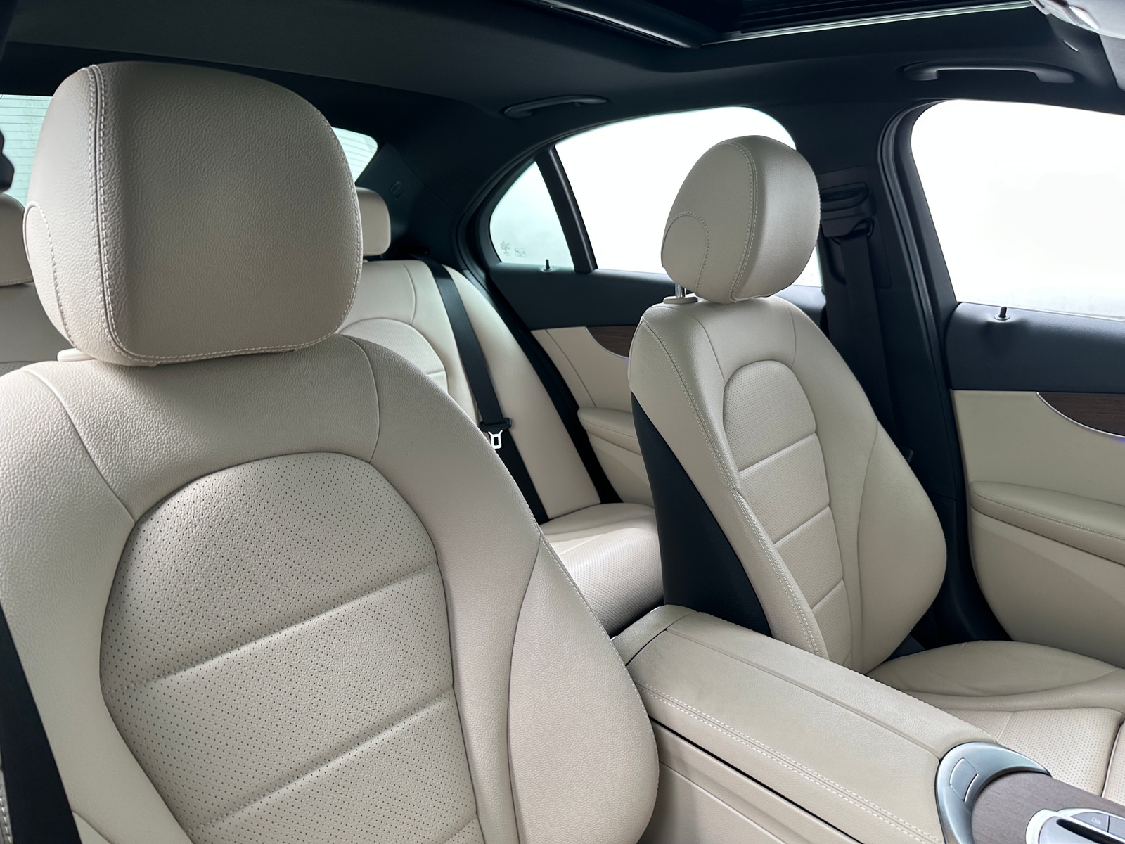 Thumbnail: 2021 Mercedes-Benz C-Class - 2