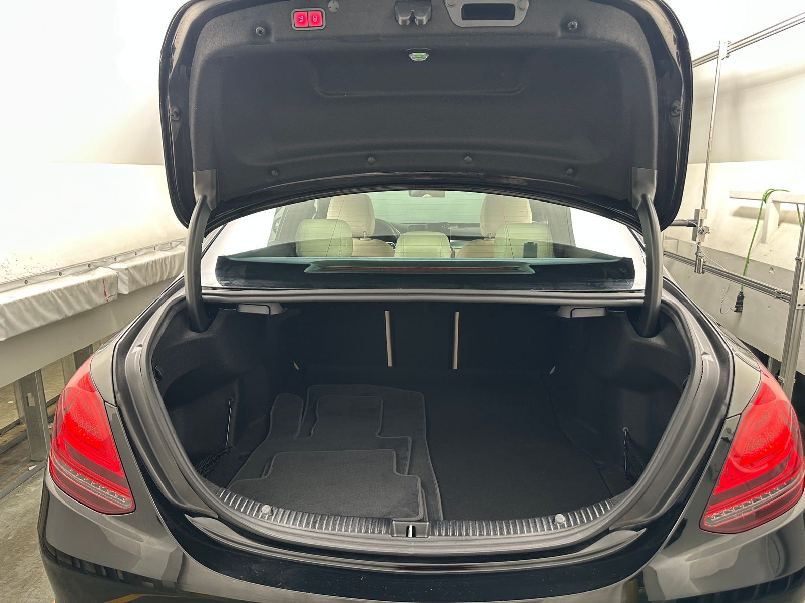 Thumbnail: 2021 Mercedes-Benz C-Class - 7