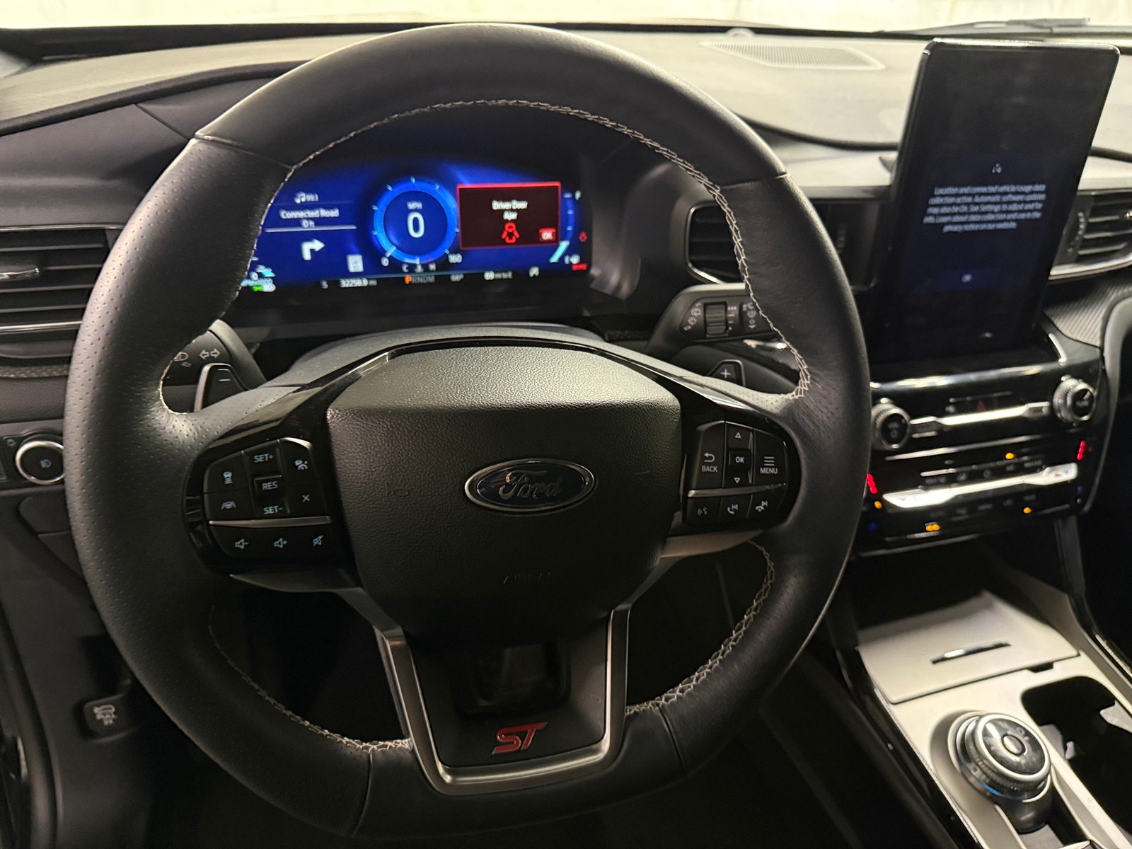 Thumbnail: 2023 Ford Explorer - 4