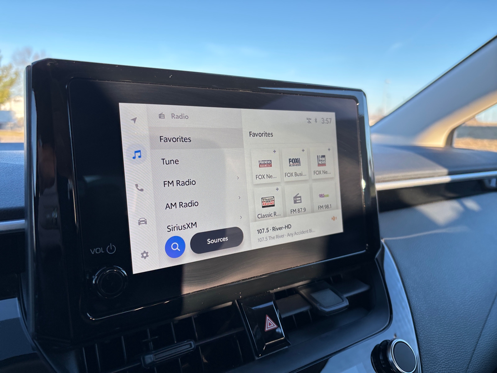 Thumbnail: 2025 Toyota Corolla - 4