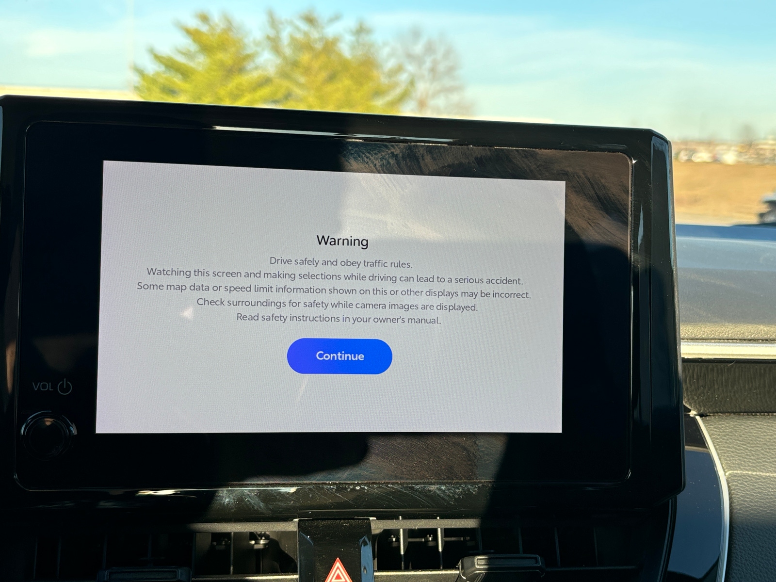 Thumbnail: 2025 Toyota Corolla - 4